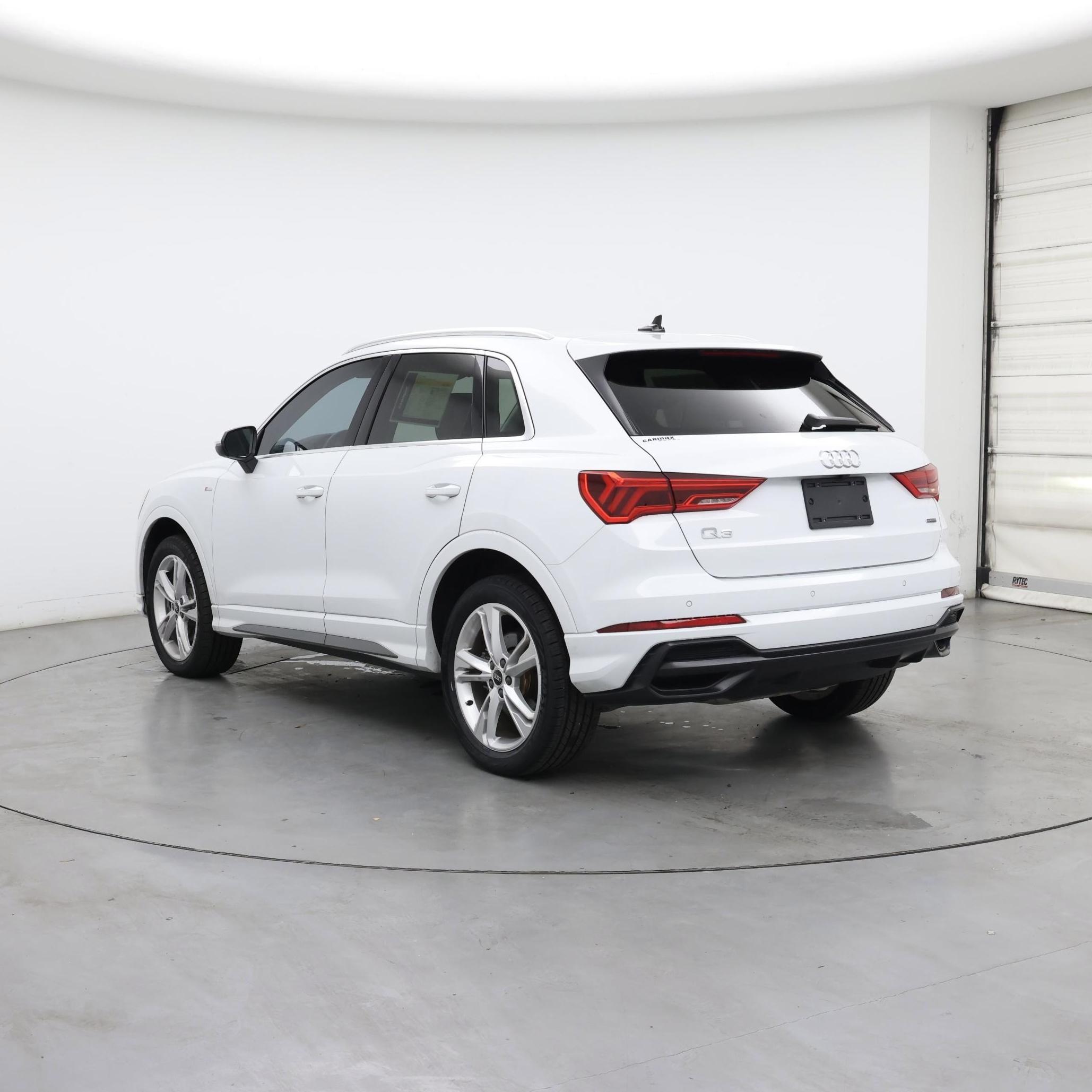 Thumbnail: 2022 Audi Q3 - 2