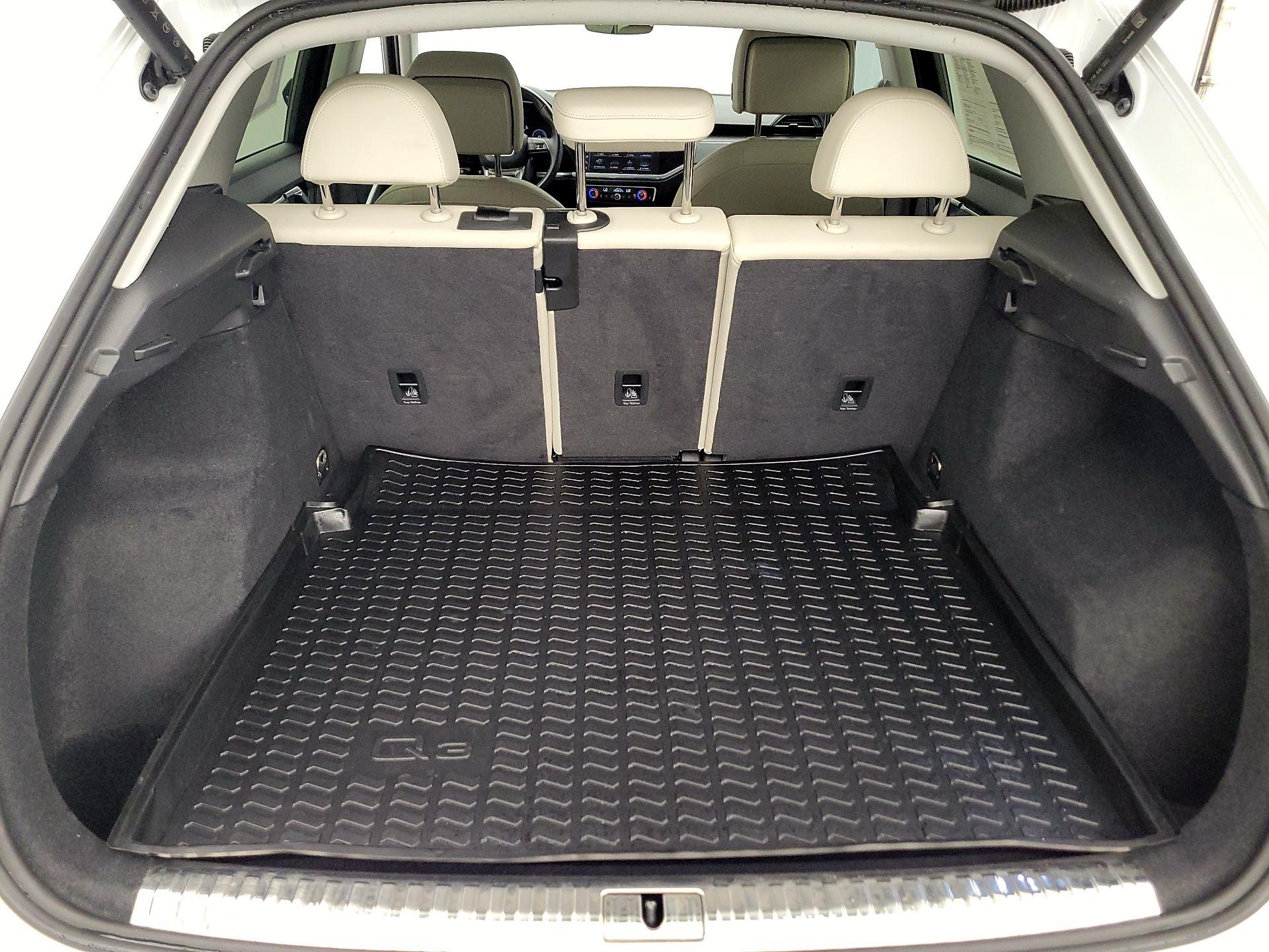 Thumbnail: 2022 Audi Q3 - 20