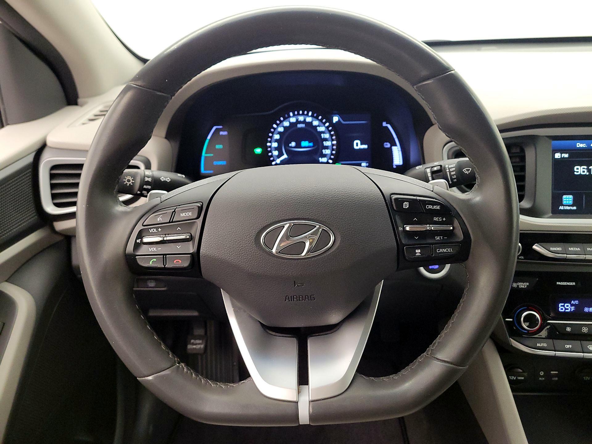 Thumbnail: 2019 Hyundai Ioniq - 10