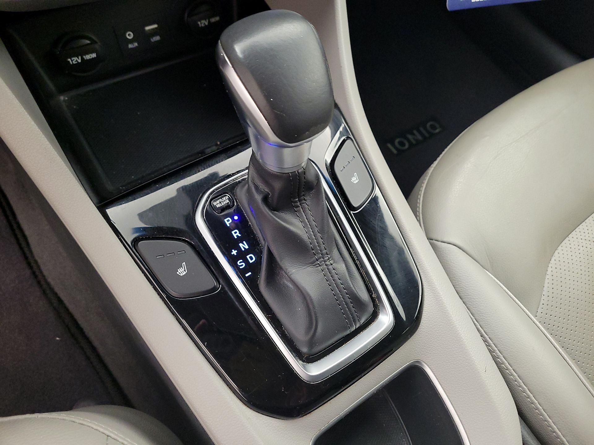 Thumbnail: 2019 Hyundai Ioniq - 17