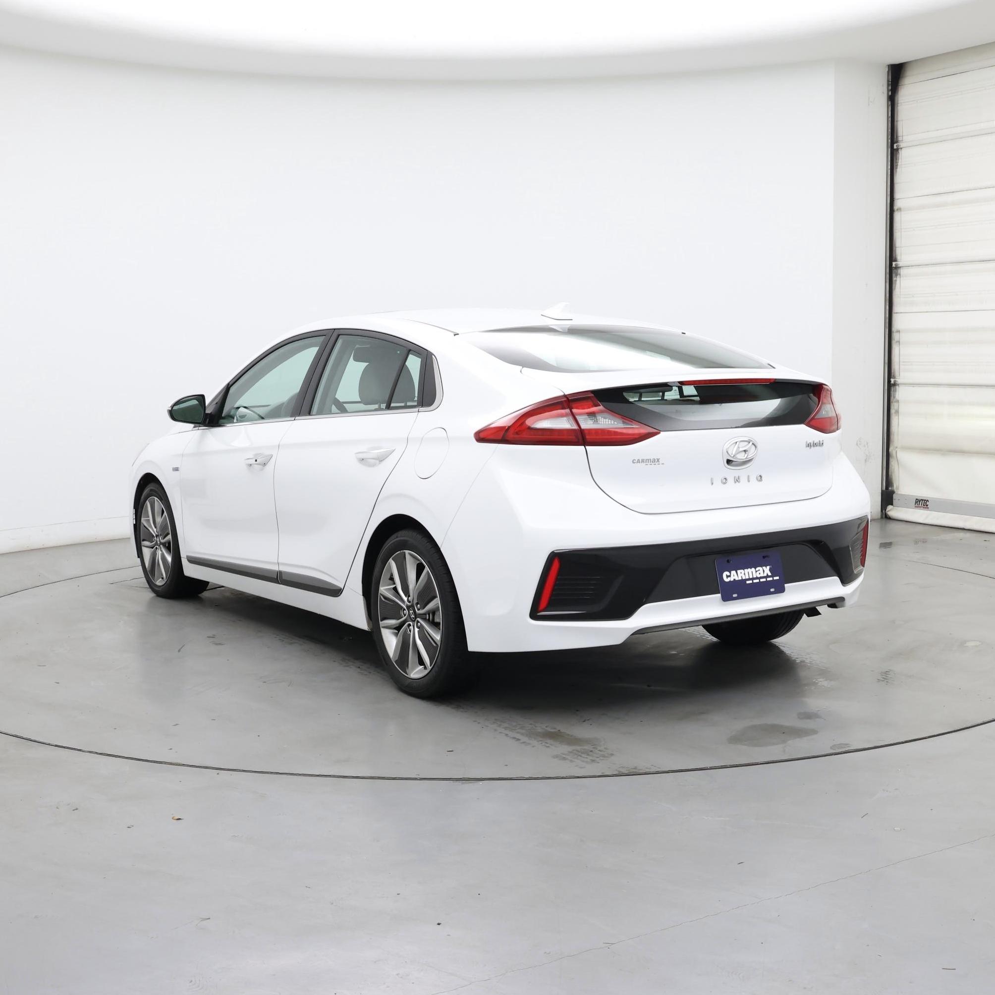 Thumbnail: 2019 Hyundai Ioniq - 2