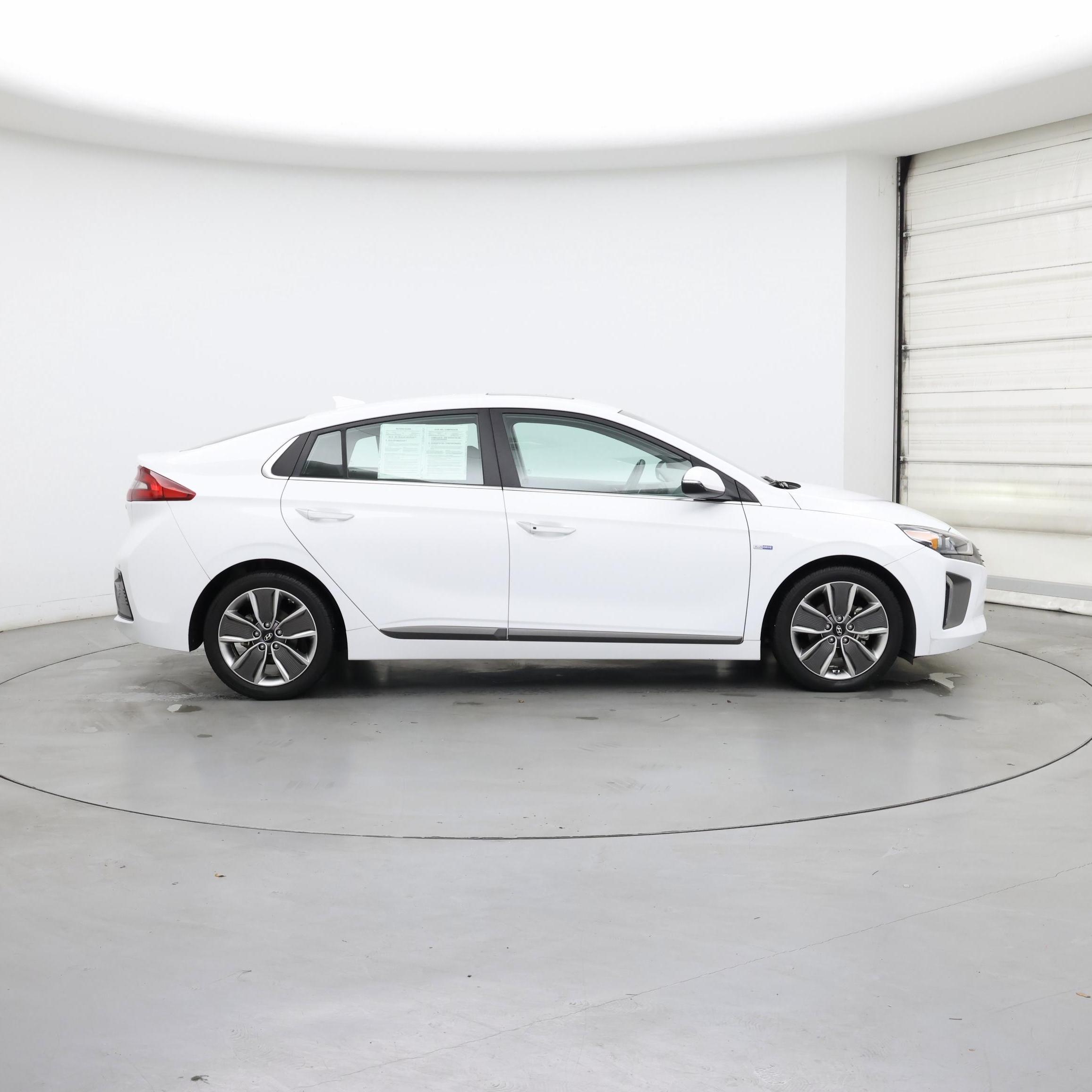 Thumbnail: 2019 Hyundai Ioniq - 7