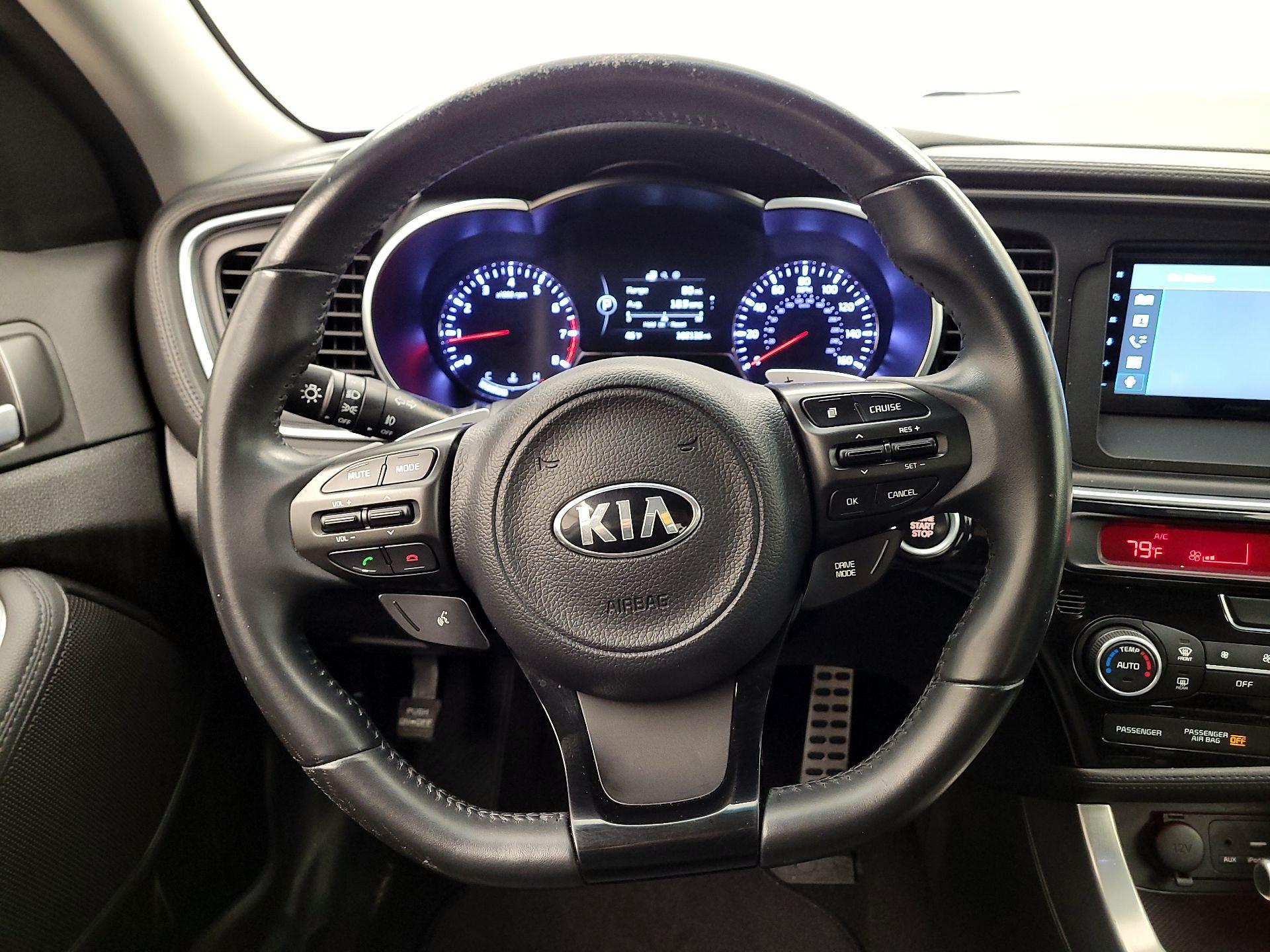 Thumbnail: 2015 Kia Optima - 10