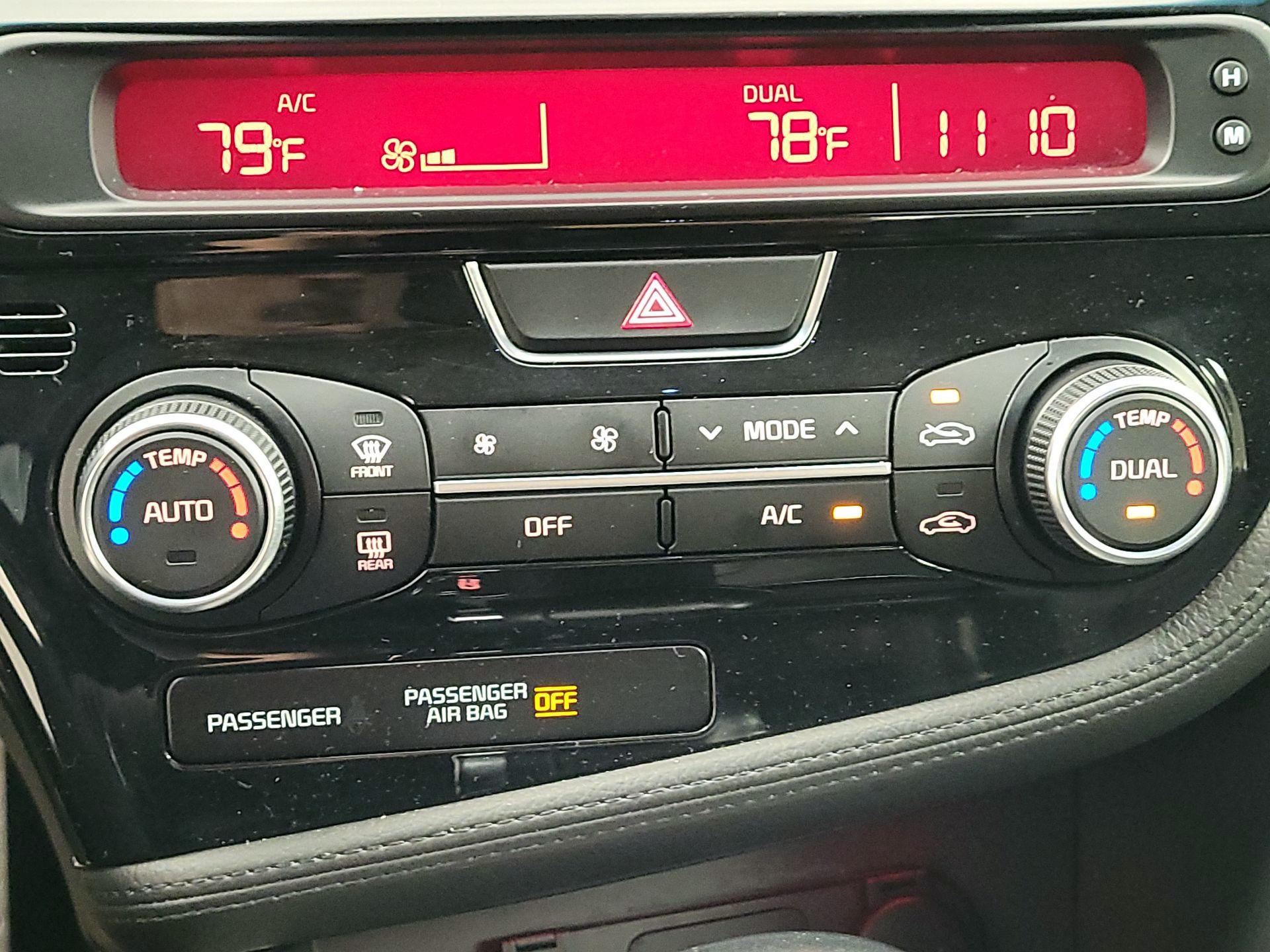 Thumbnail: 2015 Kia Optima - 15