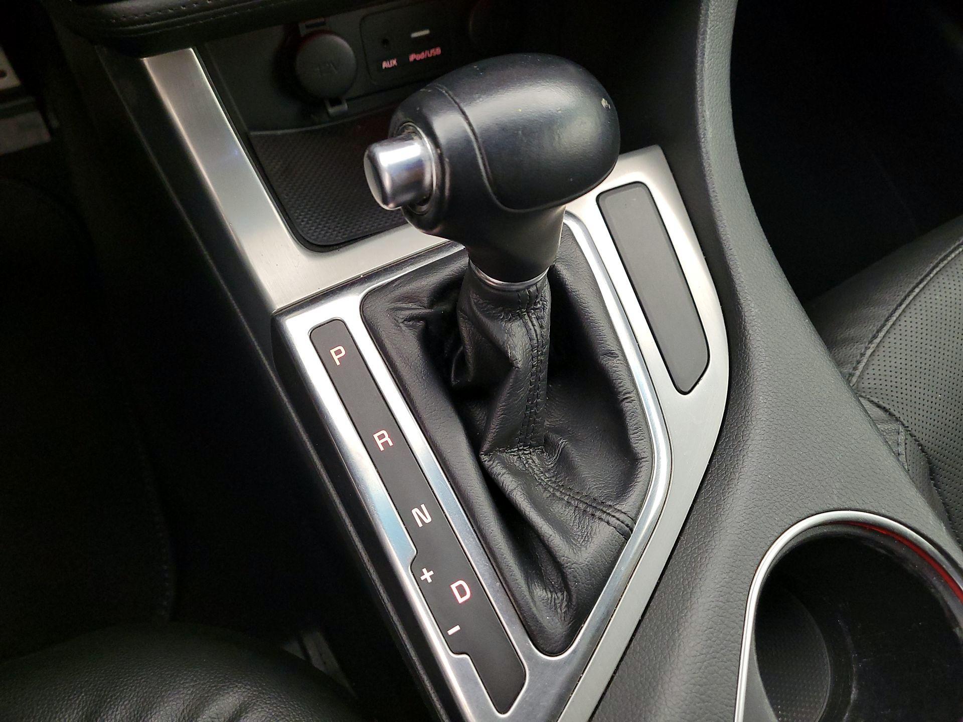 Thumbnail: 2015 Kia Optima - 16