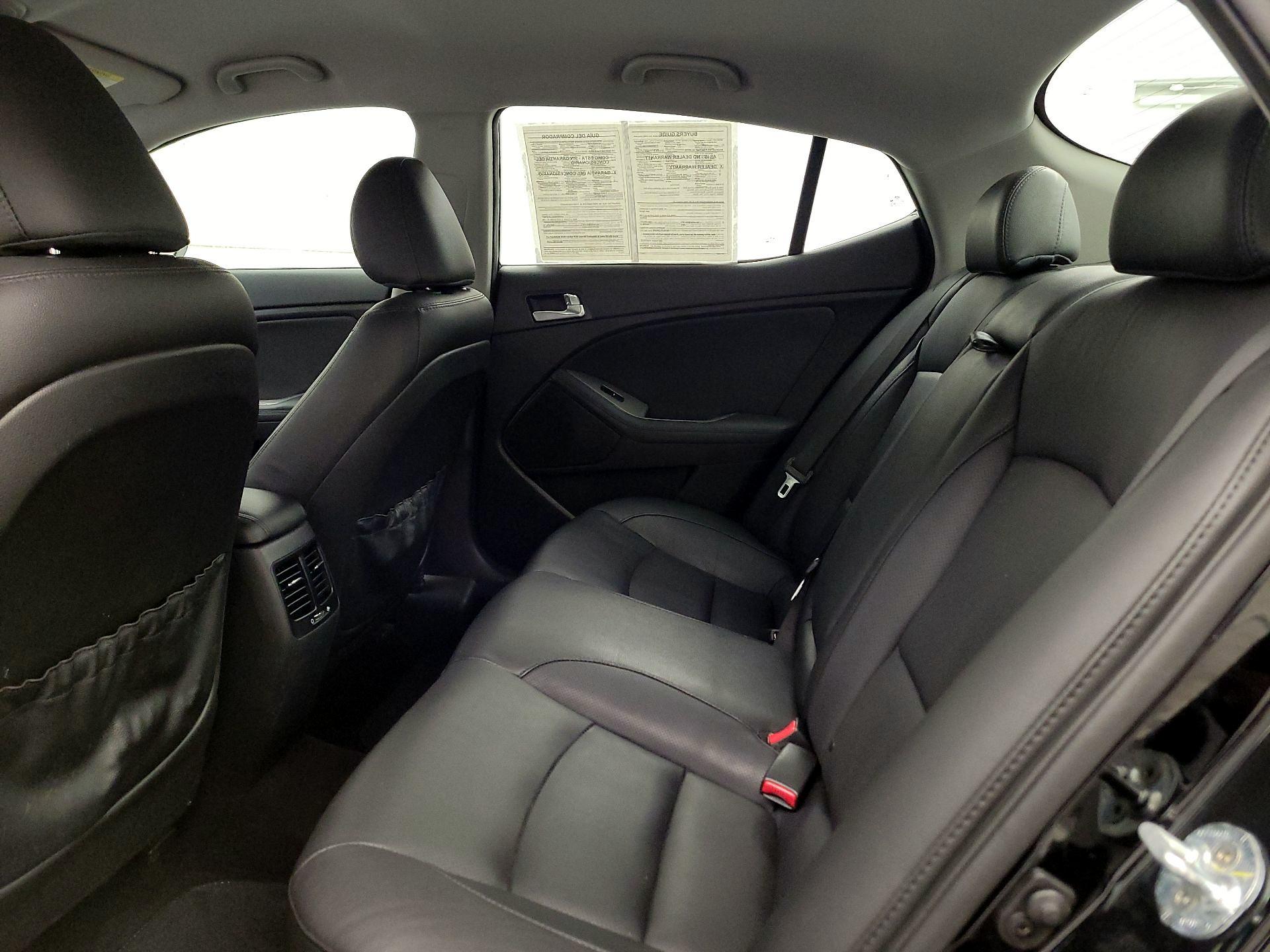 Thumbnail: 2015 Kia Optima - 18