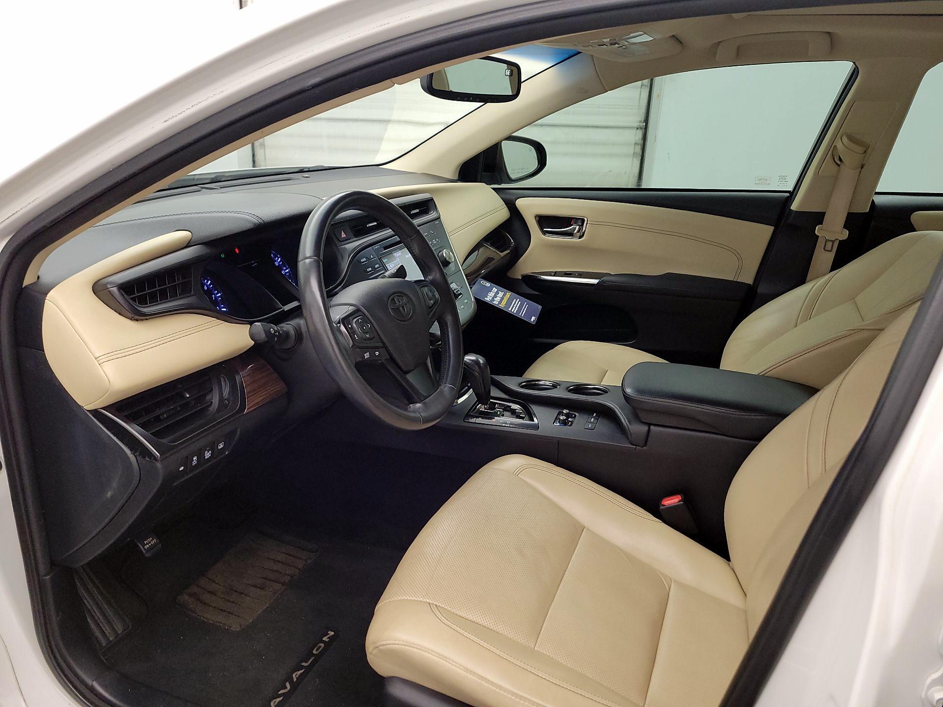 Thumbnail: 2015 Toyota Avalon - 11