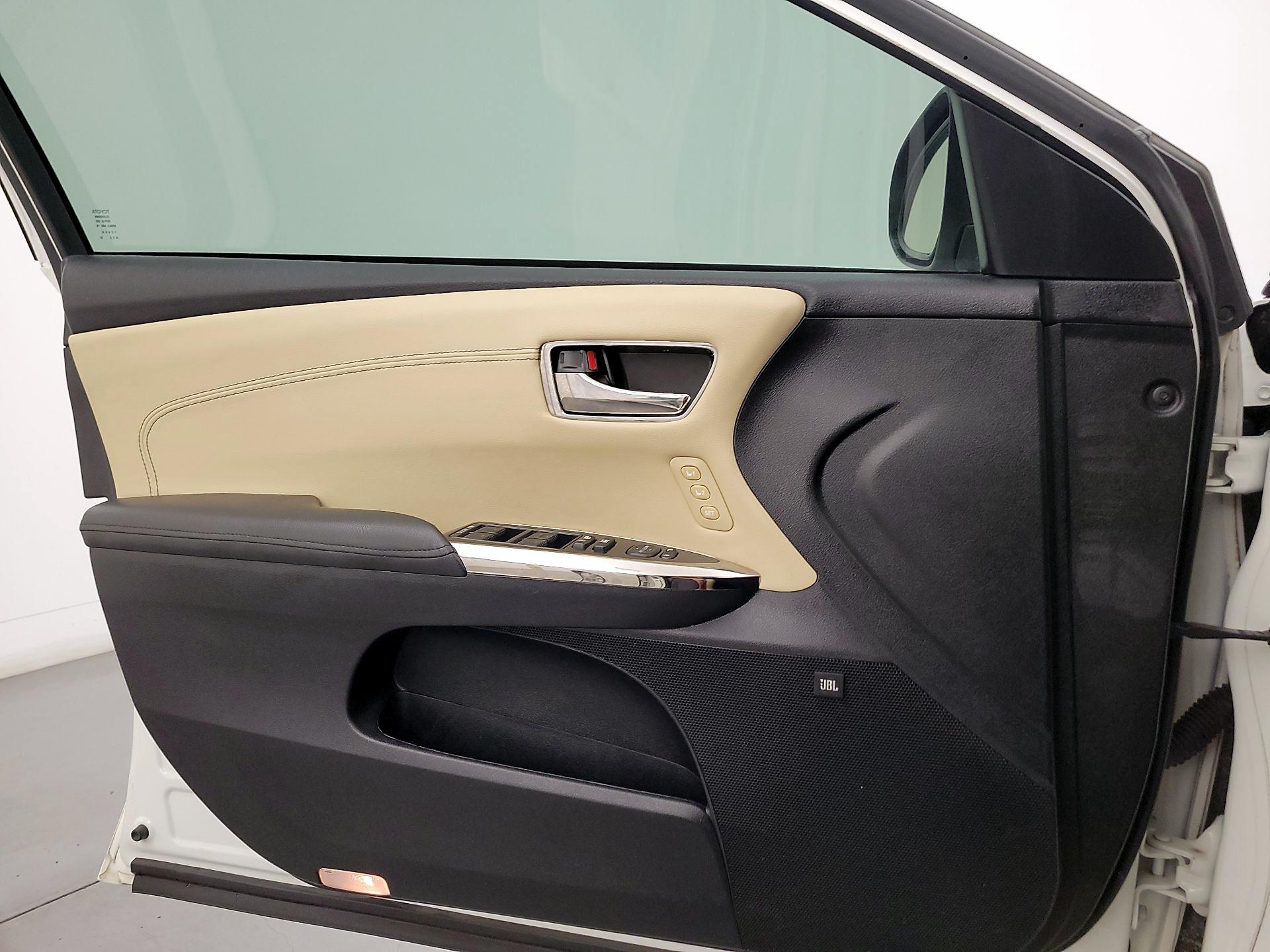 Thumbnail: 2015 Toyota Avalon - 12