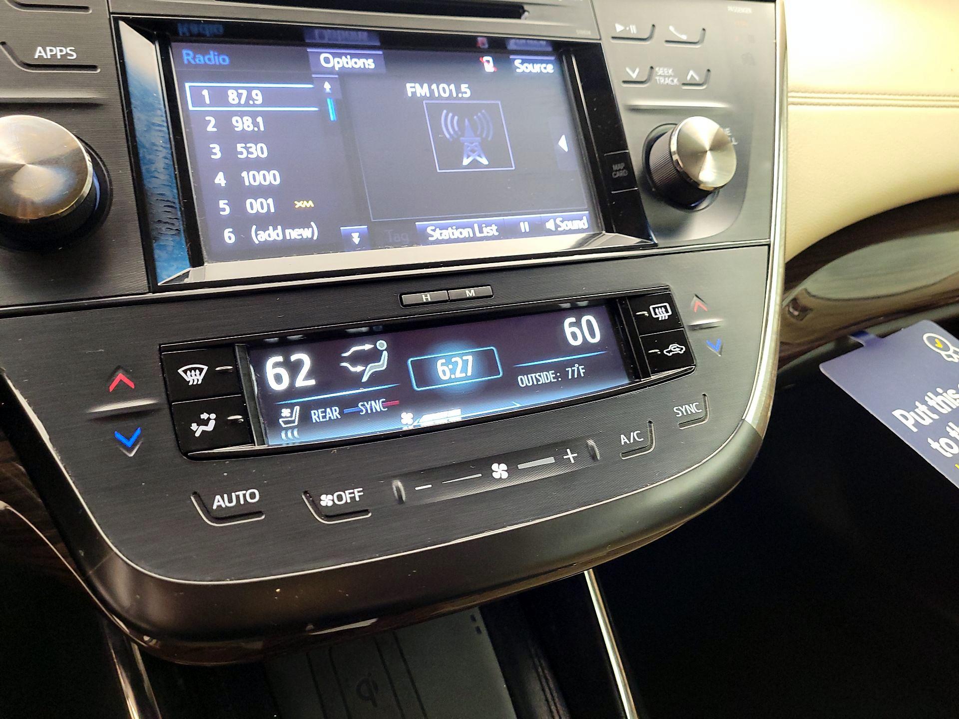 Thumbnail: 2015 Toyota Avalon - 14