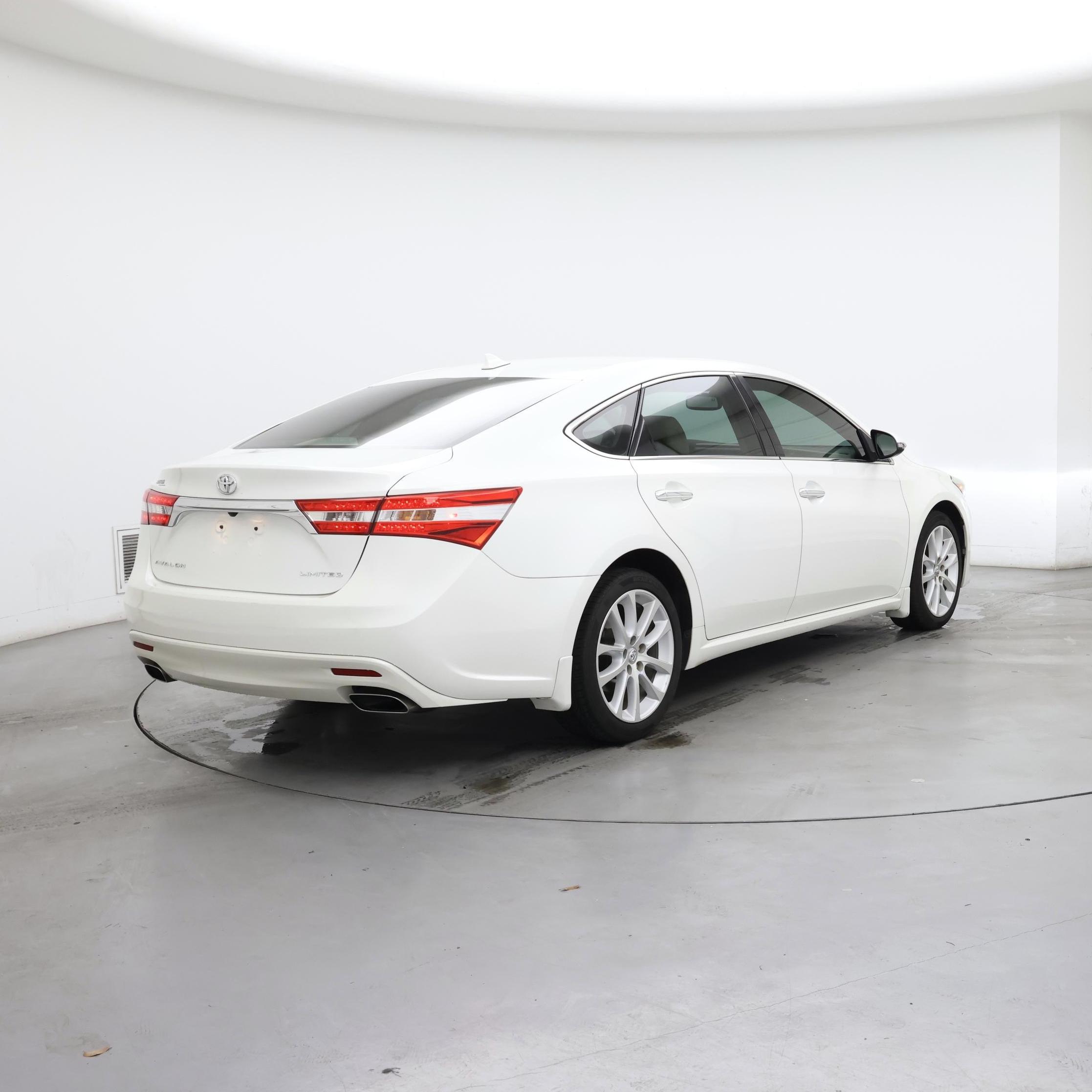 Thumbnail: 2015 Toyota Avalon - 8