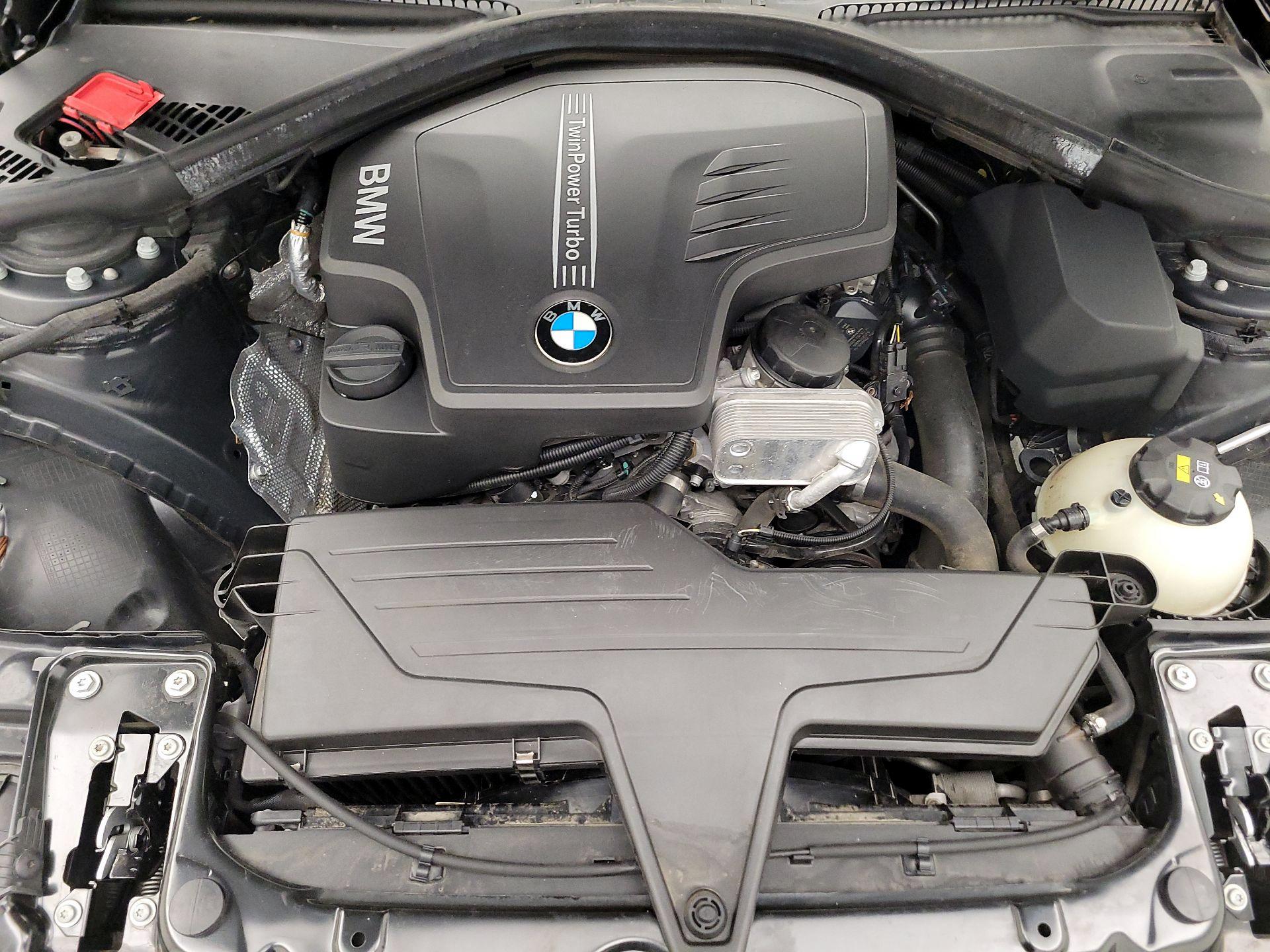 Thumbnail: 2015 BMW 3 Series - 17