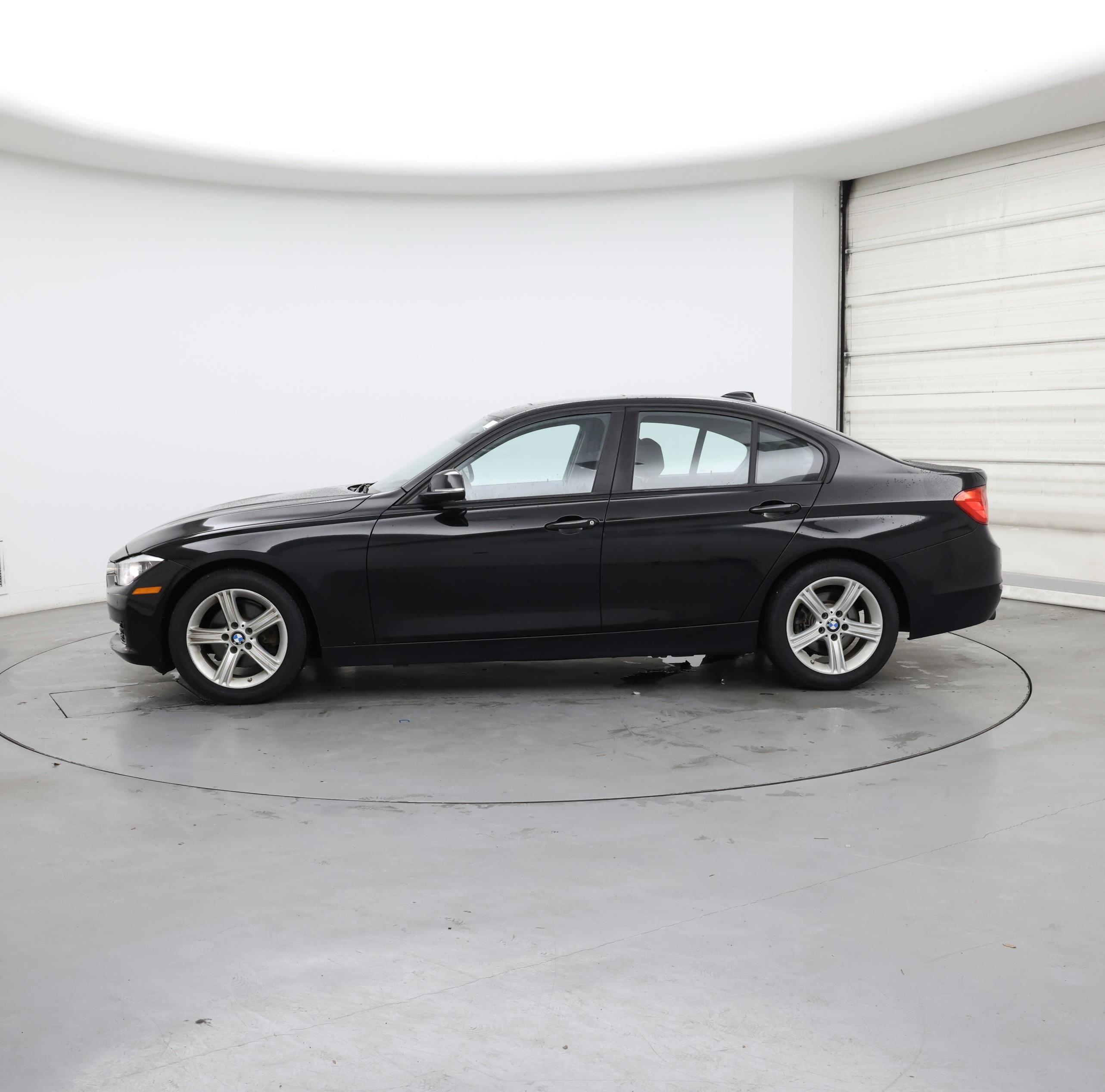 Thumbnail: 2015 BMW 3 Series - 3