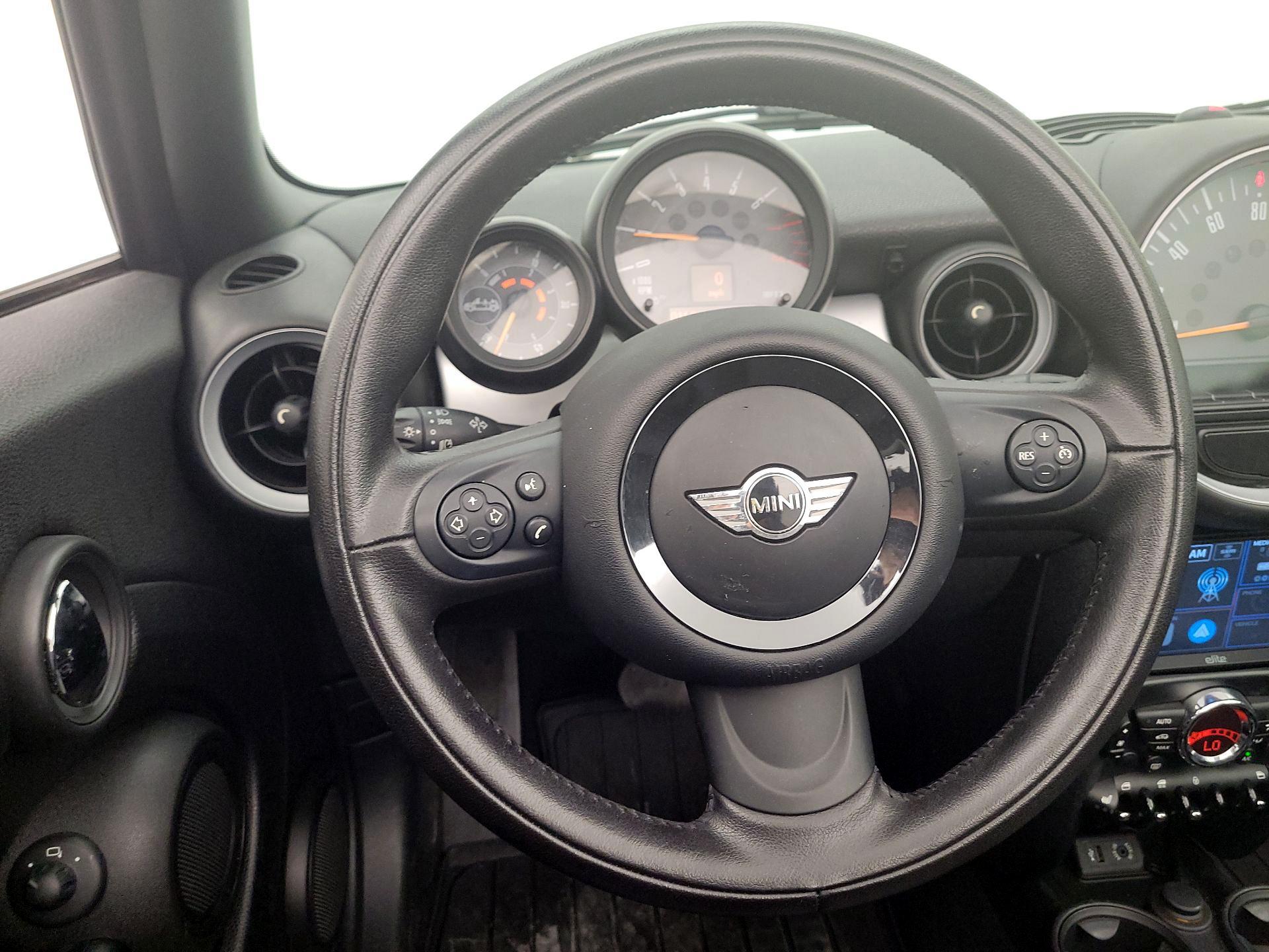Thumbnail: 2015 MINI Cooper - 10
