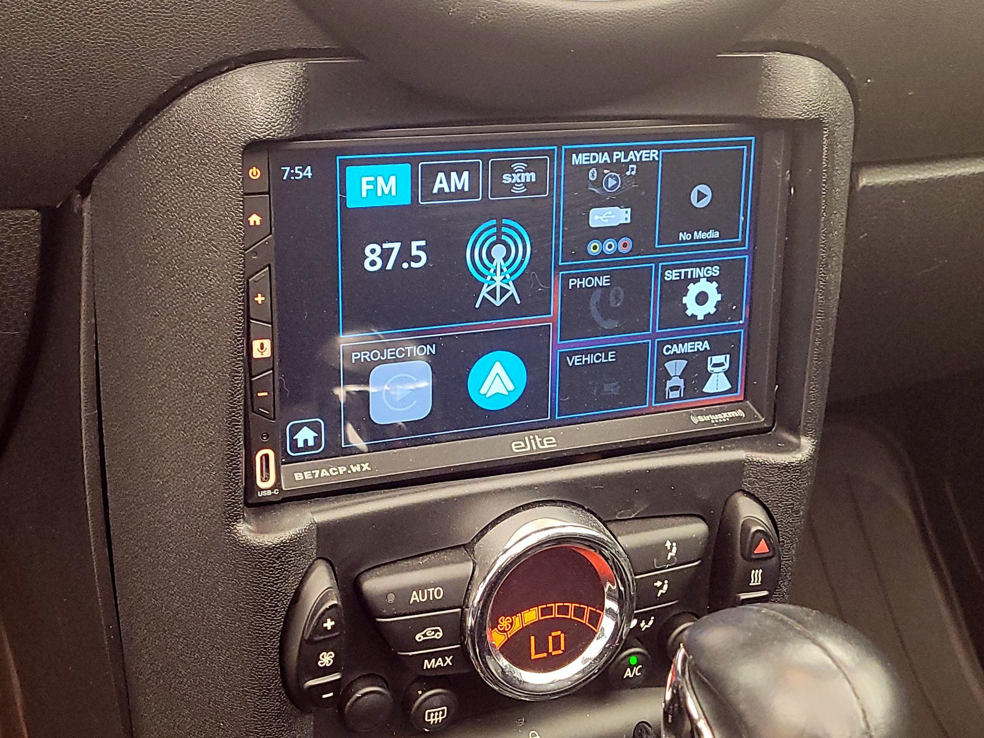 Thumbnail: 2015 MINI Cooper - 14