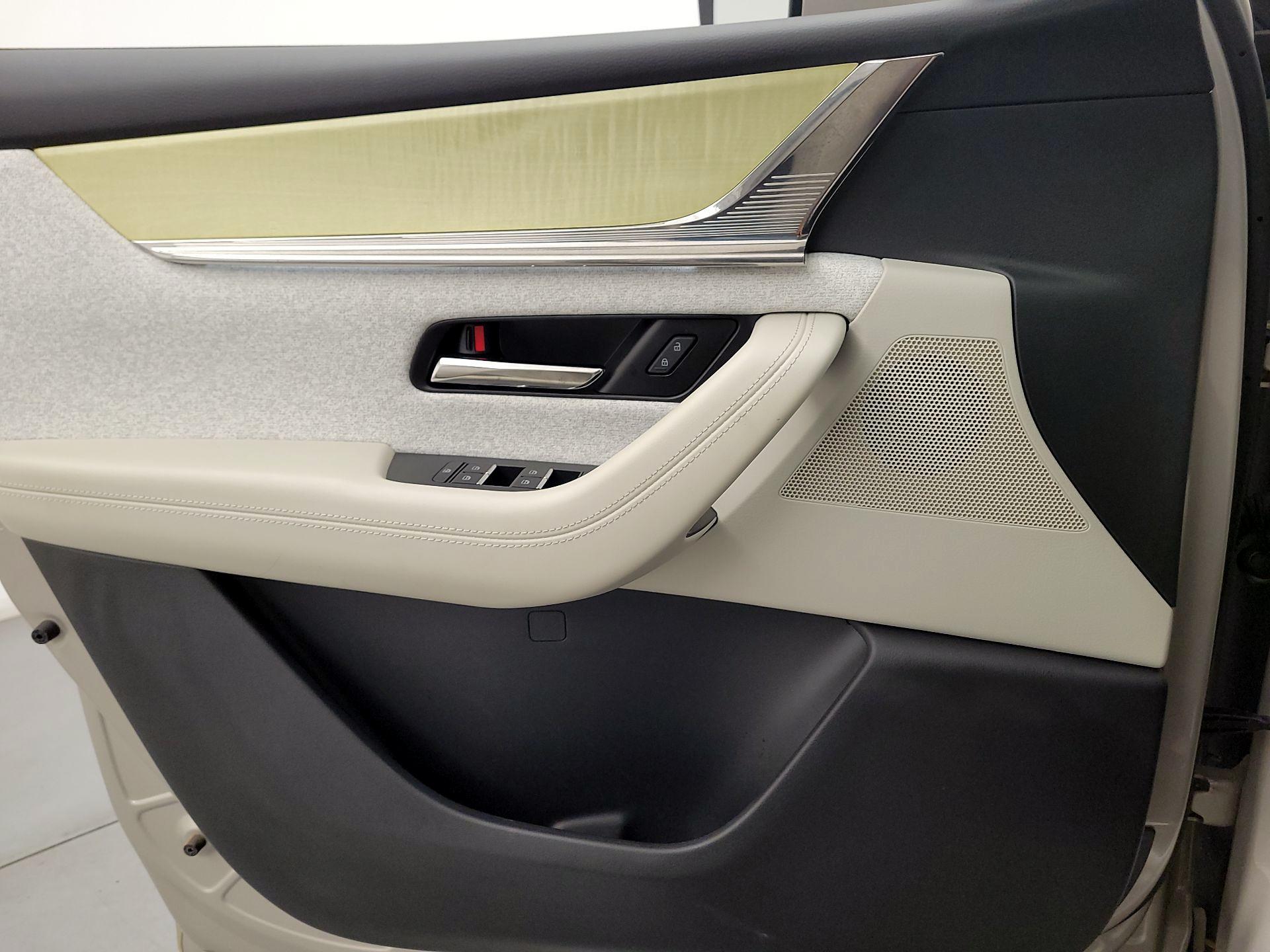 Thumbnail: 2025 Mazda CX-90 - 12