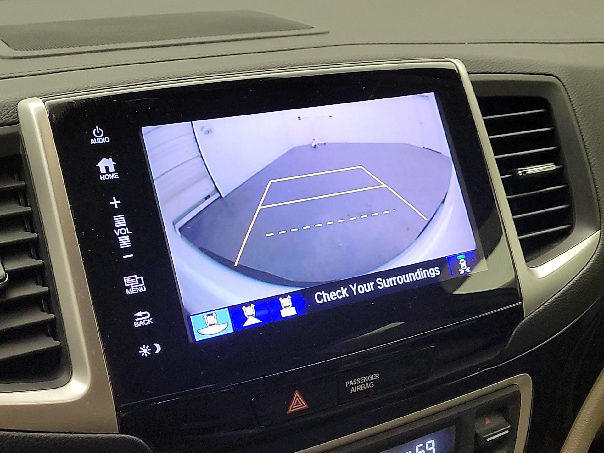 Thumbnail: 2019 Honda Ridgeline - 14