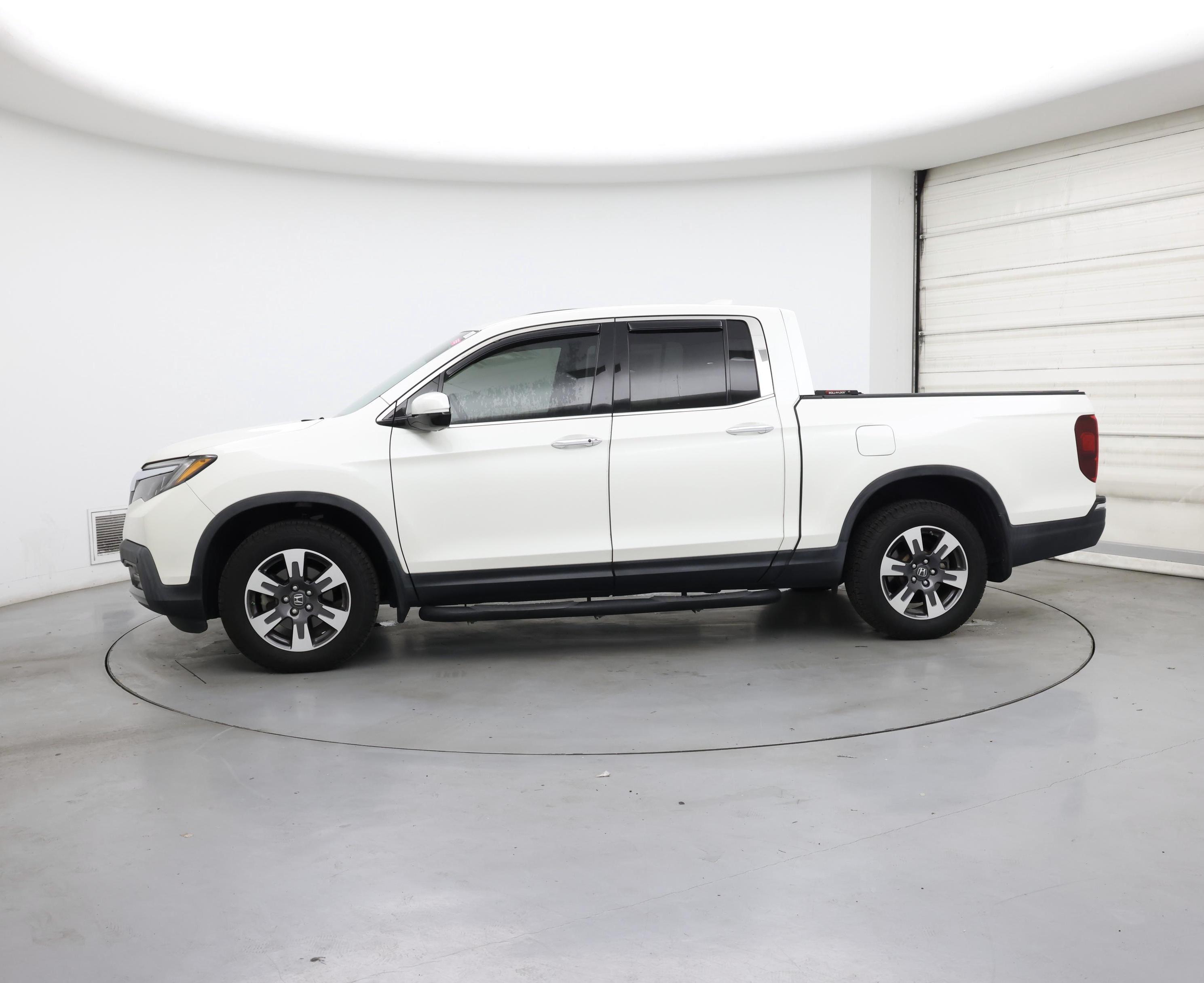 Thumbnail: 2019 Honda Ridgeline - 3