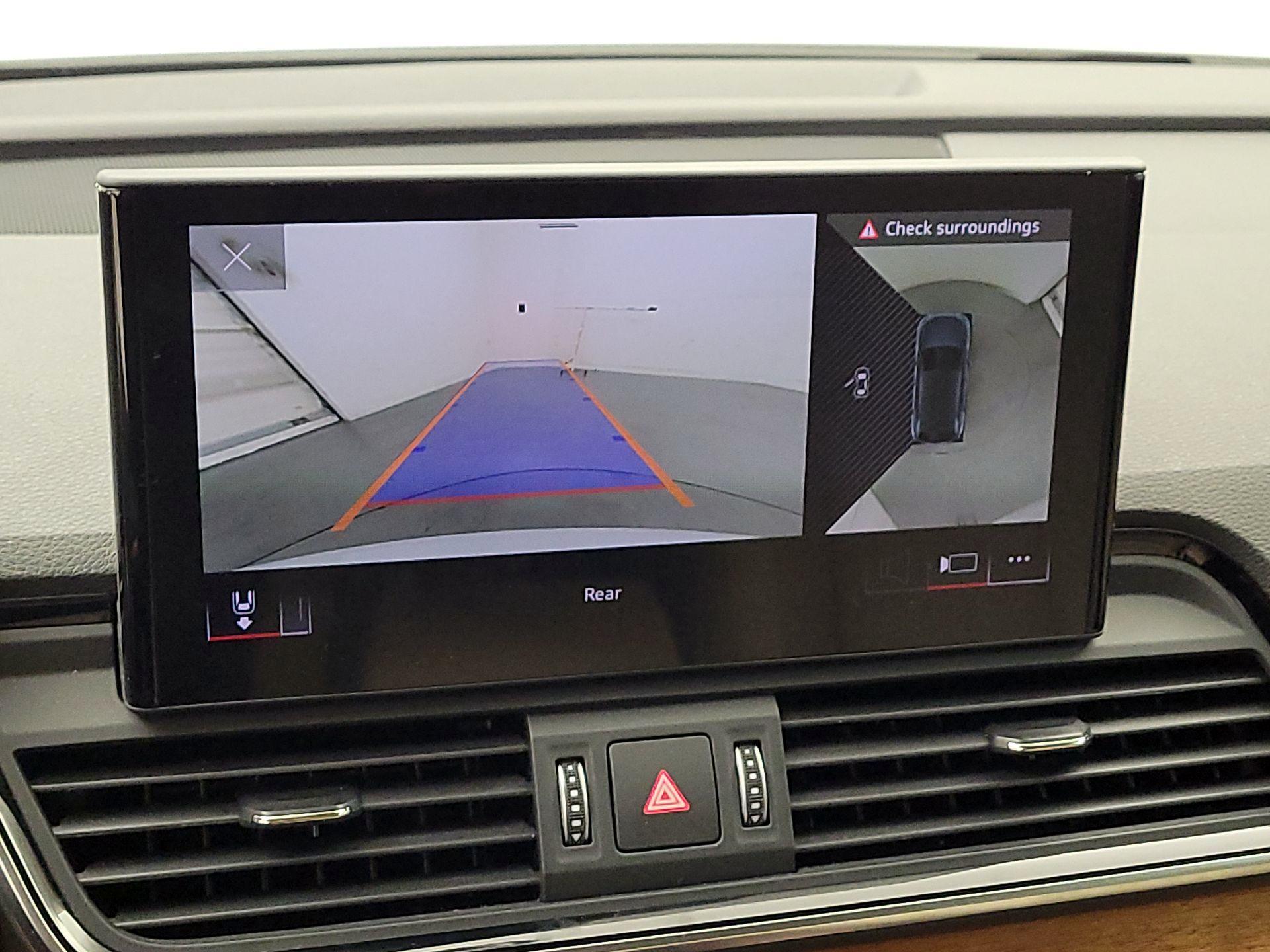 Thumbnail: 2021 Audi Q5 - 14