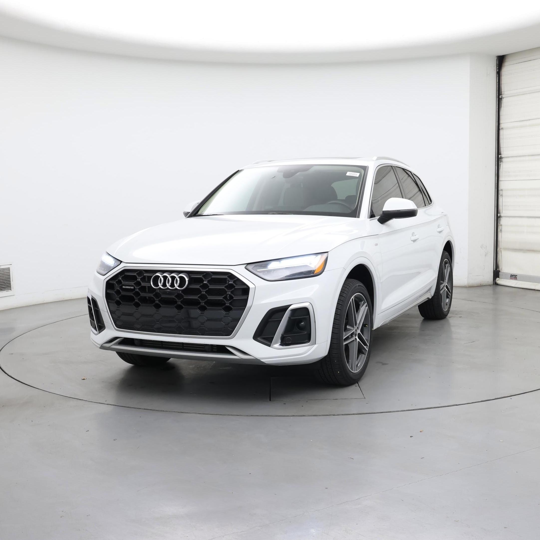 Thumbnail: 2021 Audi Q5 - 4