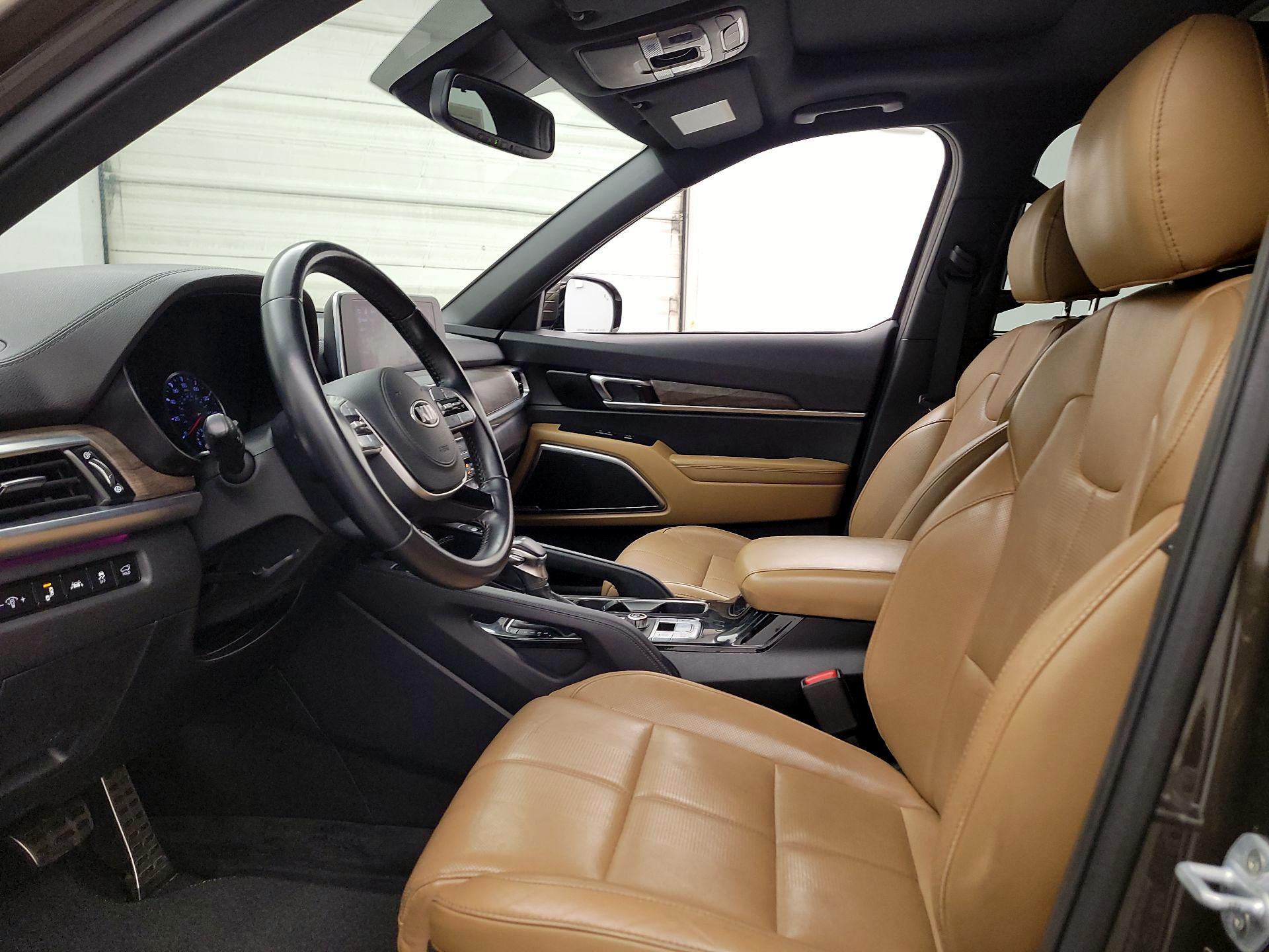 Thumbnail: 2020 Kia Telluride - 11