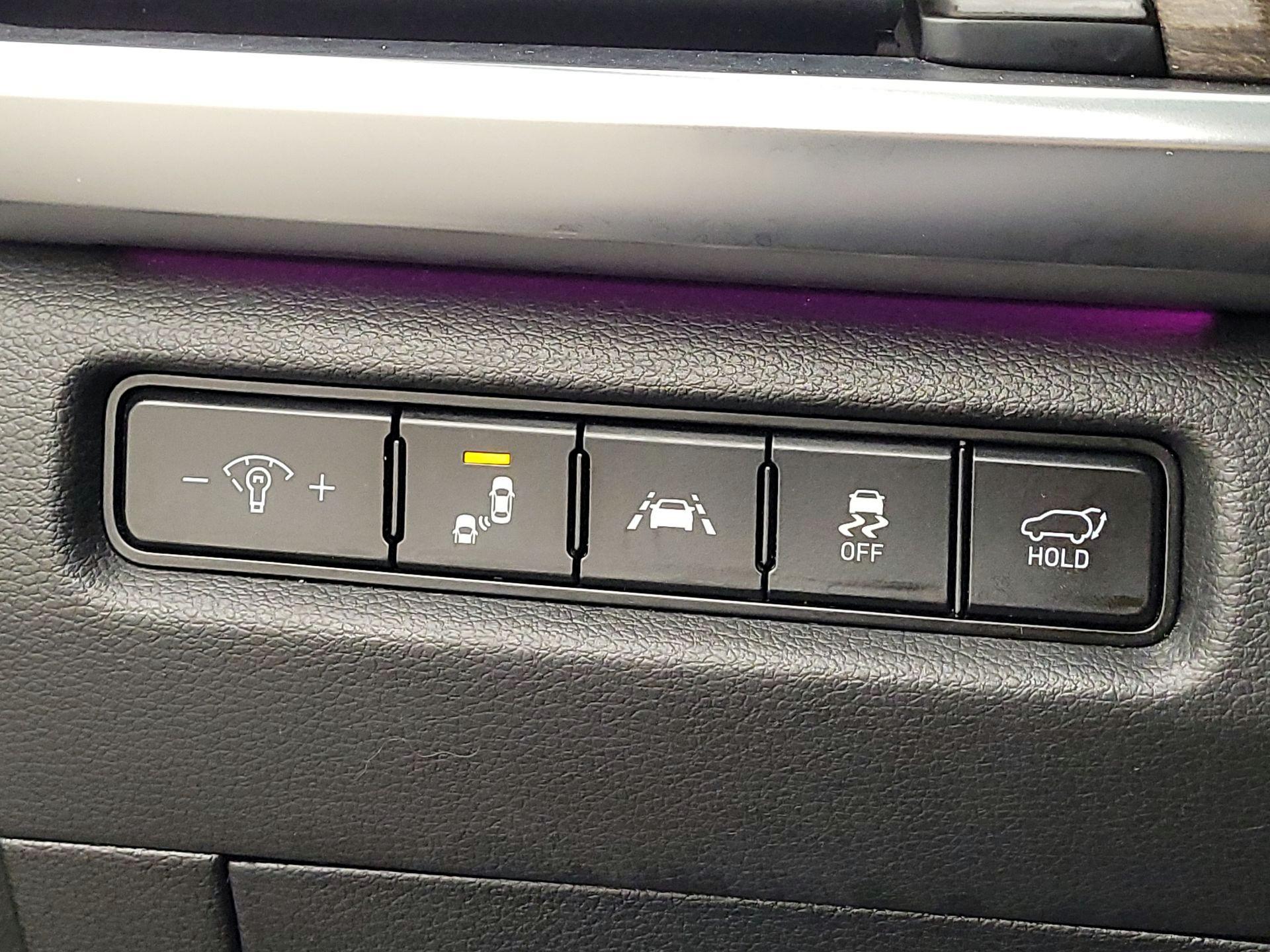 Thumbnail: 2020 Kia Telluride - 13