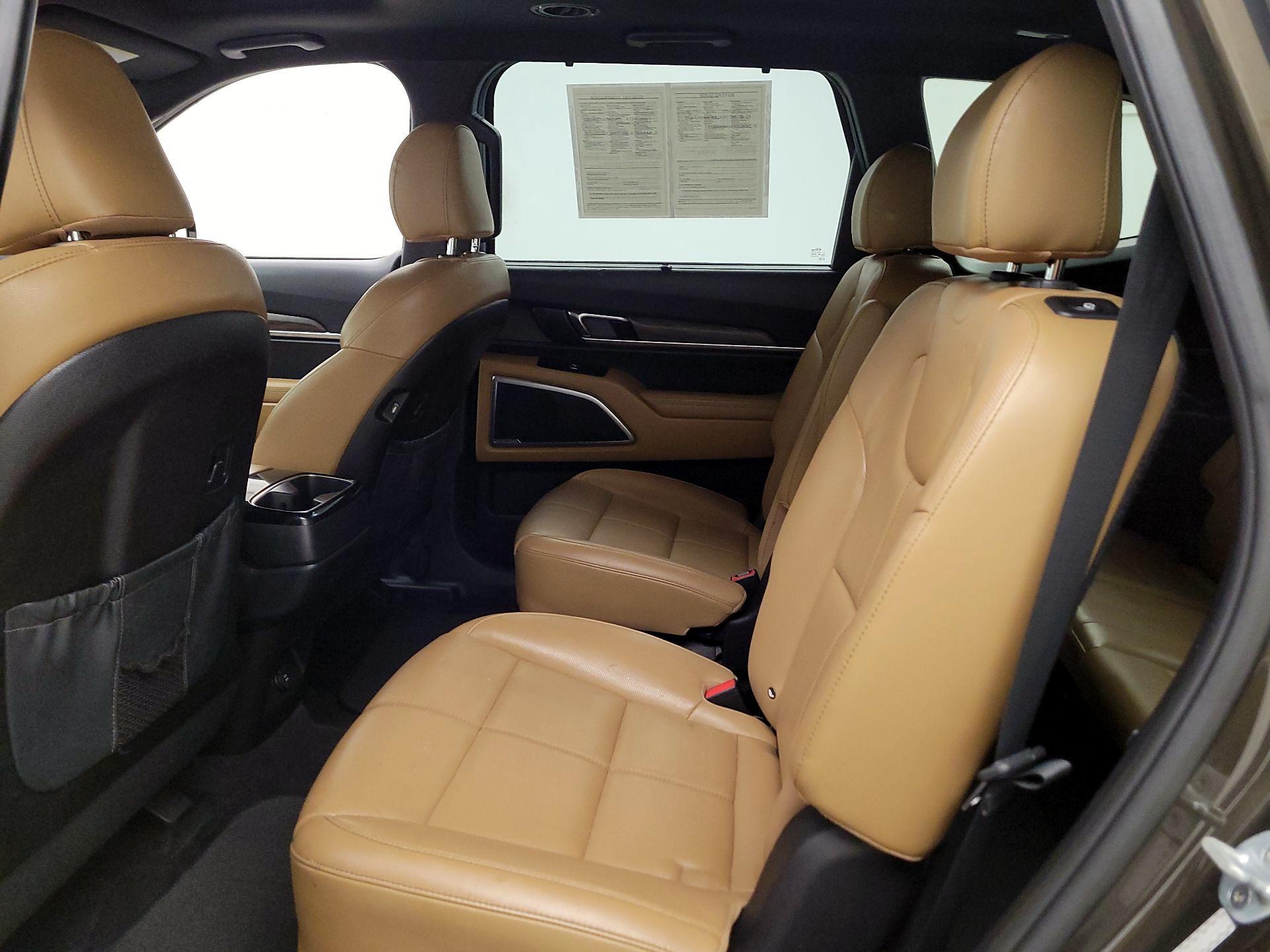 Thumbnail: 2020 Kia Telluride - 19