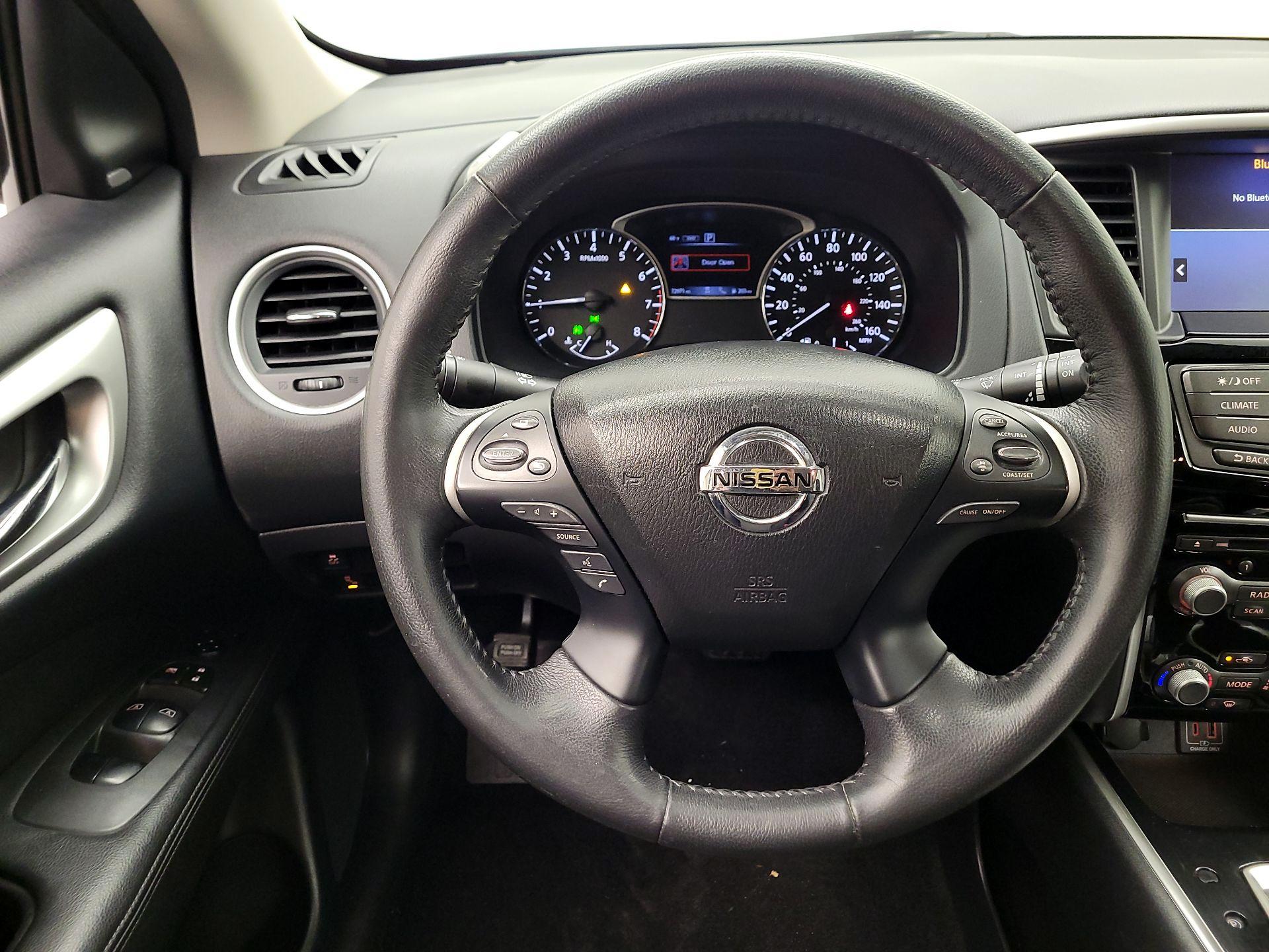 Thumbnail: 2019 Nissan Pathfinder - 10