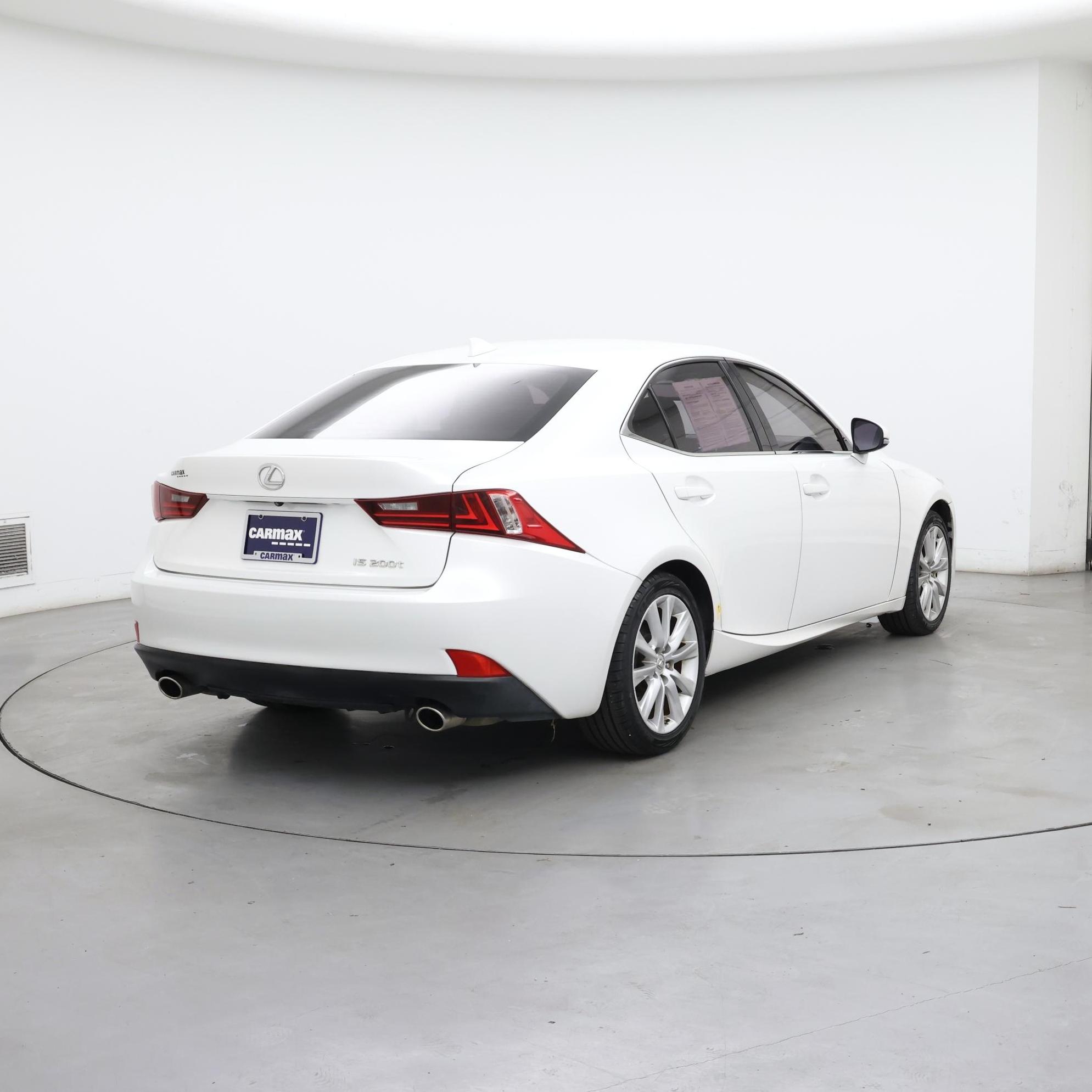 Thumbnail: 2016 Lexus IS - 8