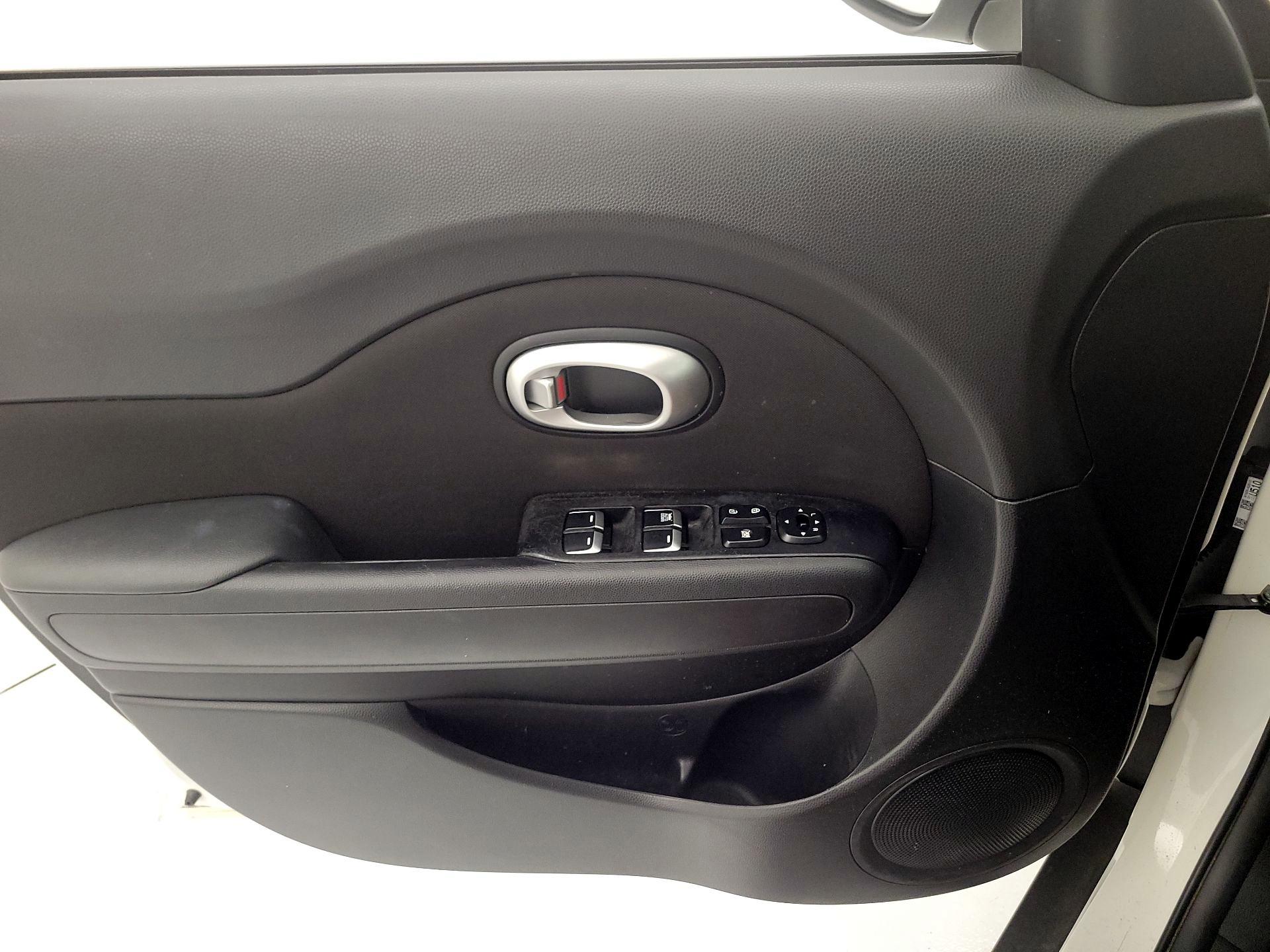 Thumbnail: 2018 Kia Soul - 12