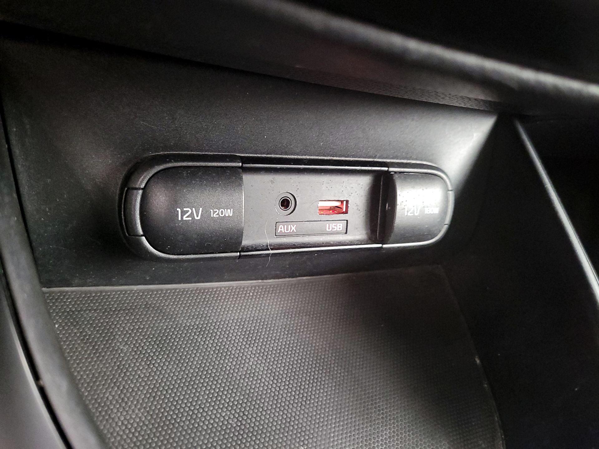 Thumbnail: 2018 Kia Soul - 18