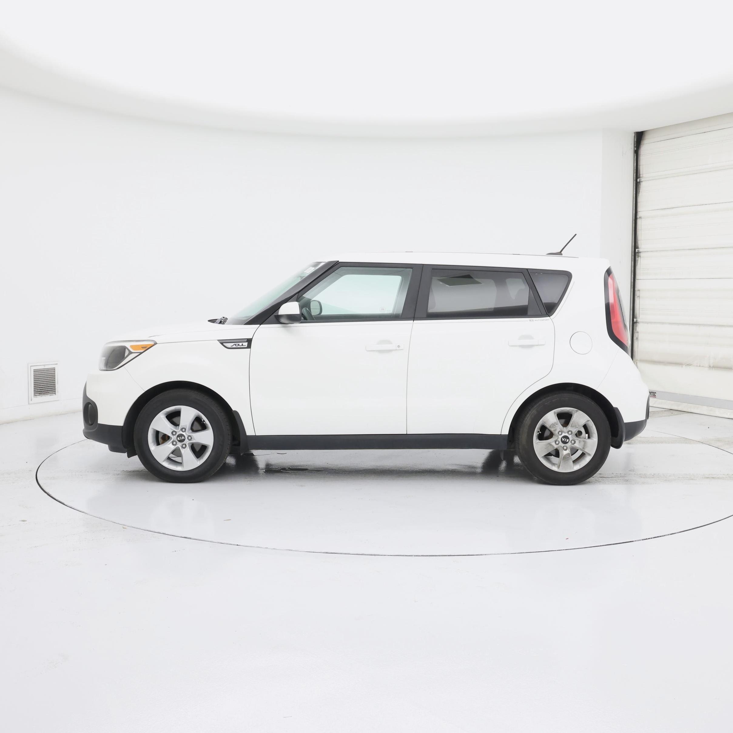 Thumbnail: 2018 Kia Soul - 3