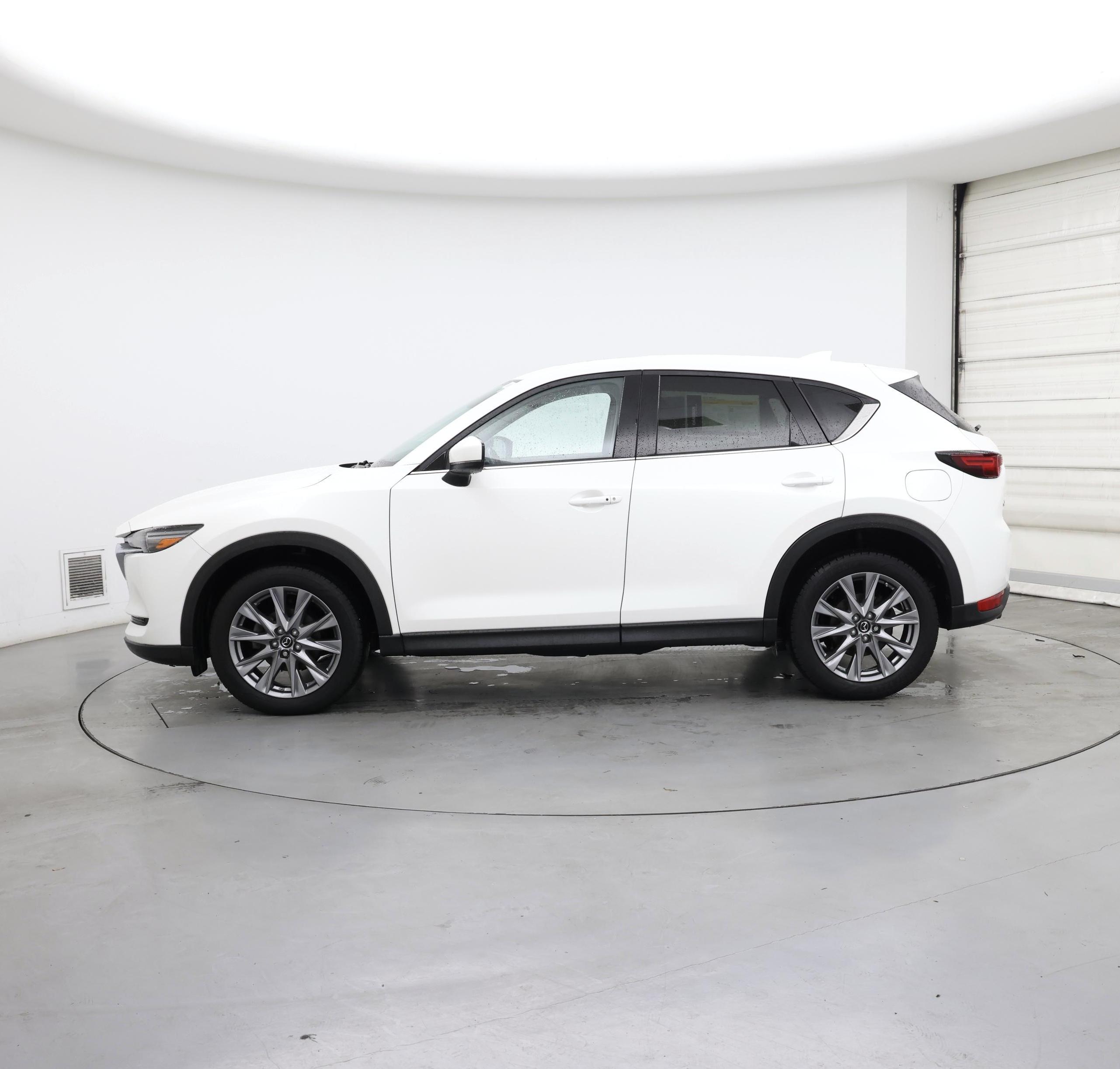 Thumbnail: 2020 Mazda CX-5 - 3