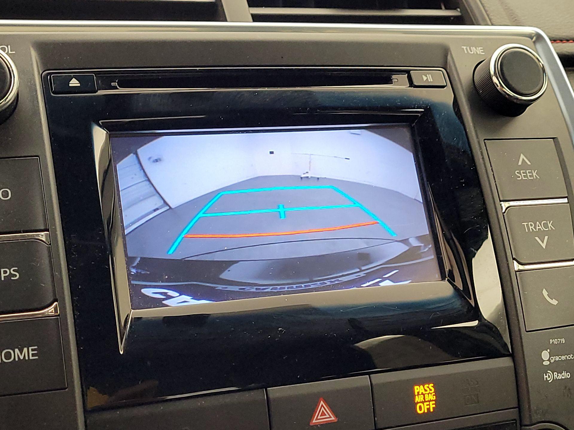 Thumbnail: 2015 Toyota Camry - 14