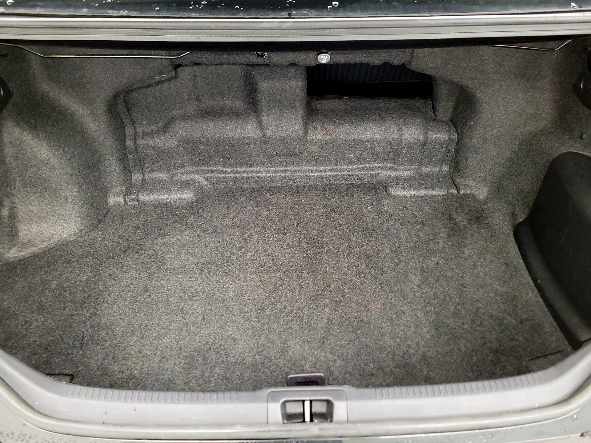 Thumbnail: 2015 Toyota Camry - 20