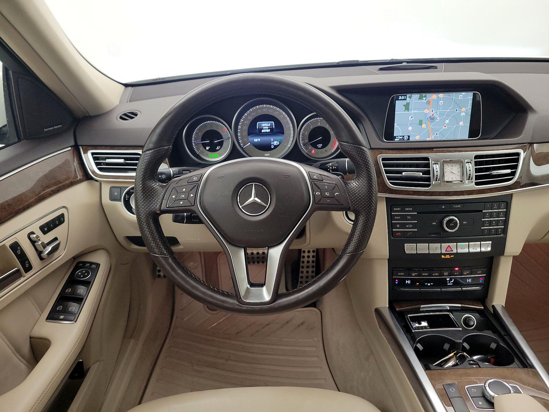 Thumbnail: 2016 Mercedes-Benz E-Class - 10
