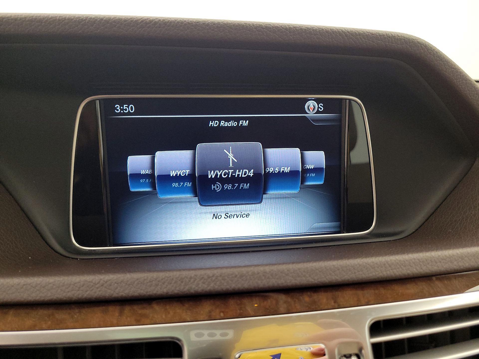 Thumbnail: 2016 Mercedes-Benz E-Class - 16