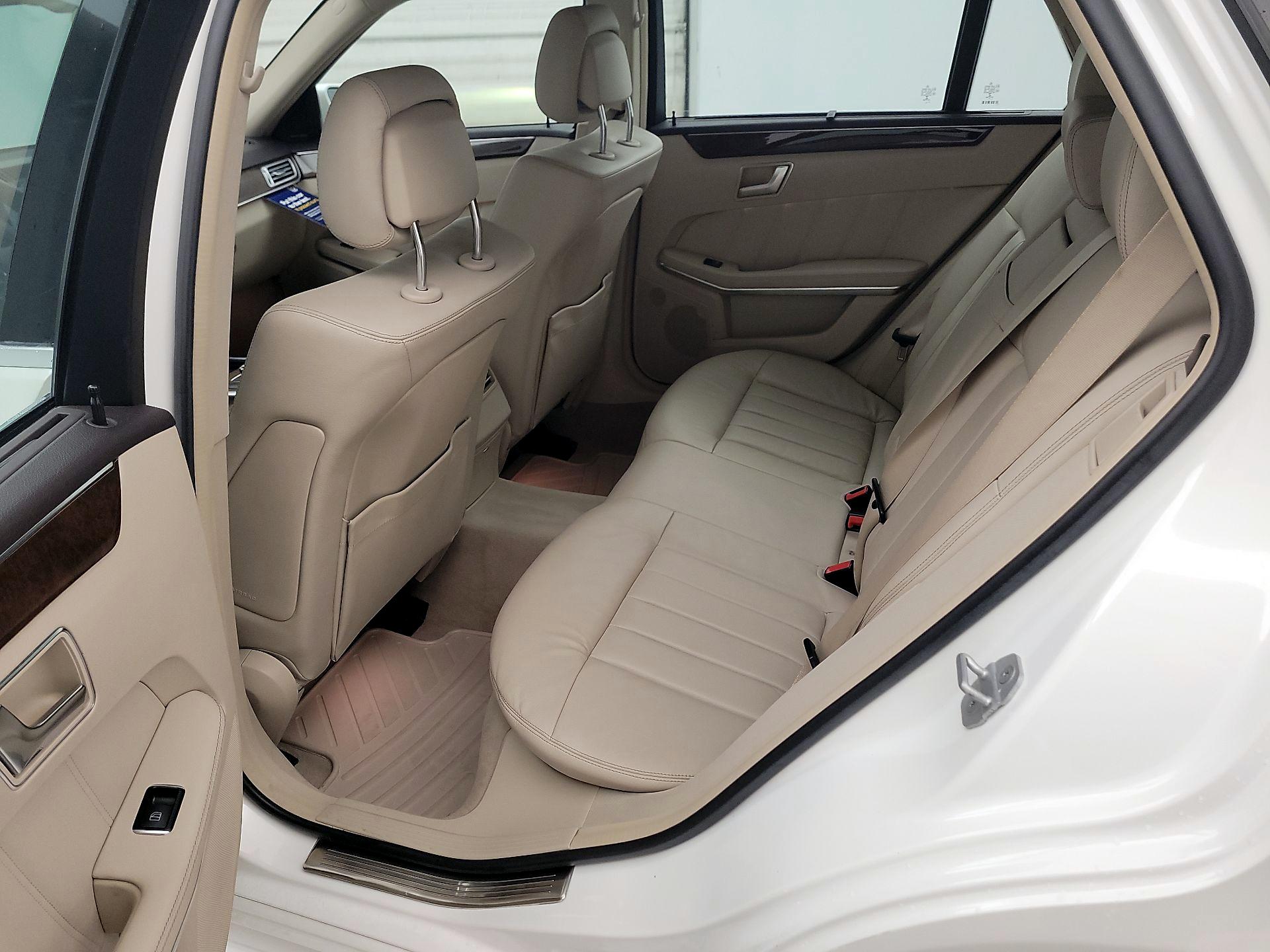 Thumbnail: 2016 Mercedes-Benz E-Class - 20