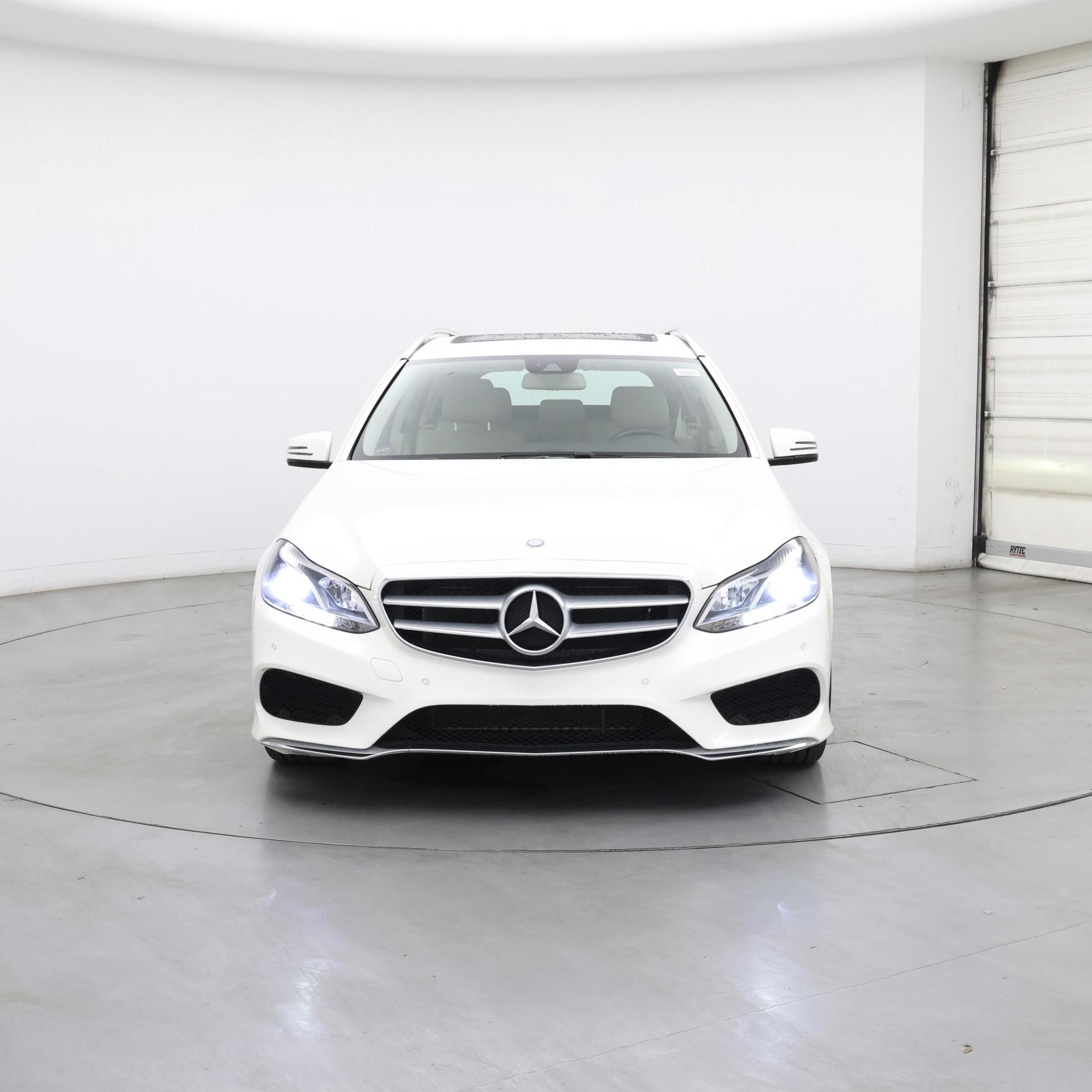 Thumbnail: 2016 Mercedes-Benz E-Class - 5