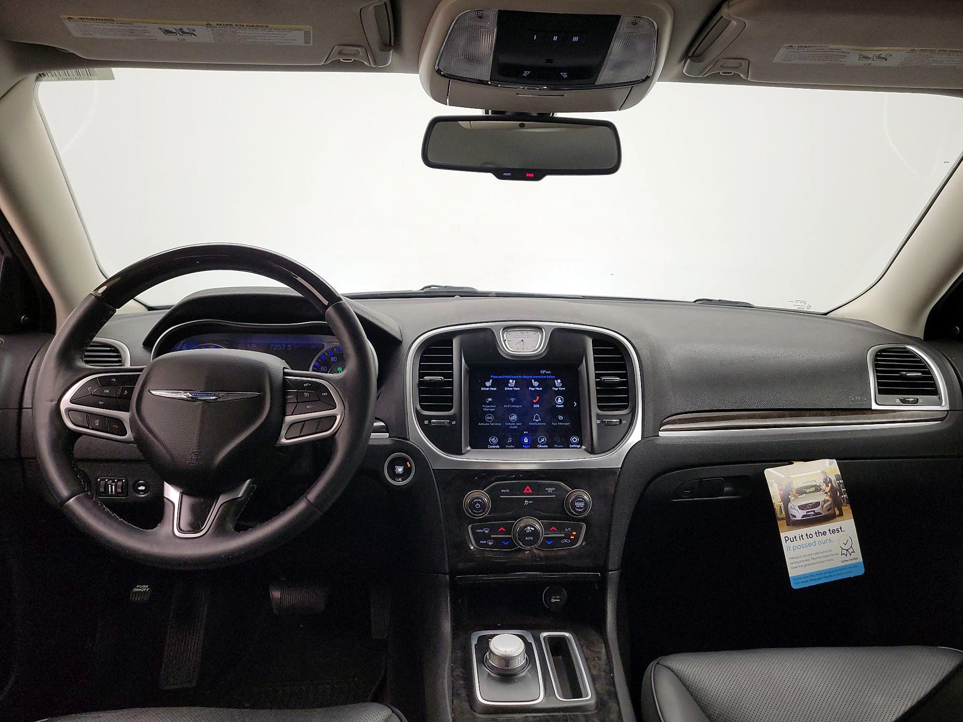 Thumbnail: 2018 Chrysler 300 - 9