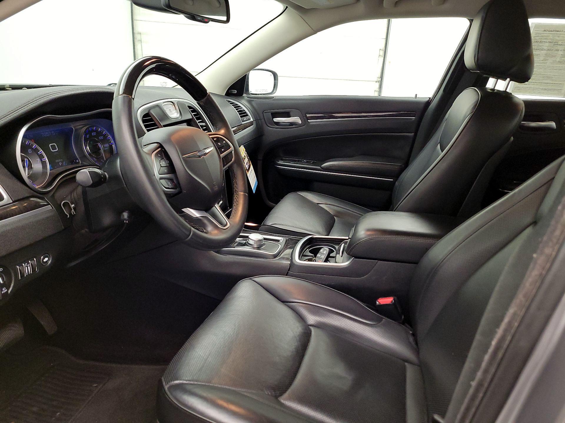 Thumbnail: 2018 Chrysler 300 - 11