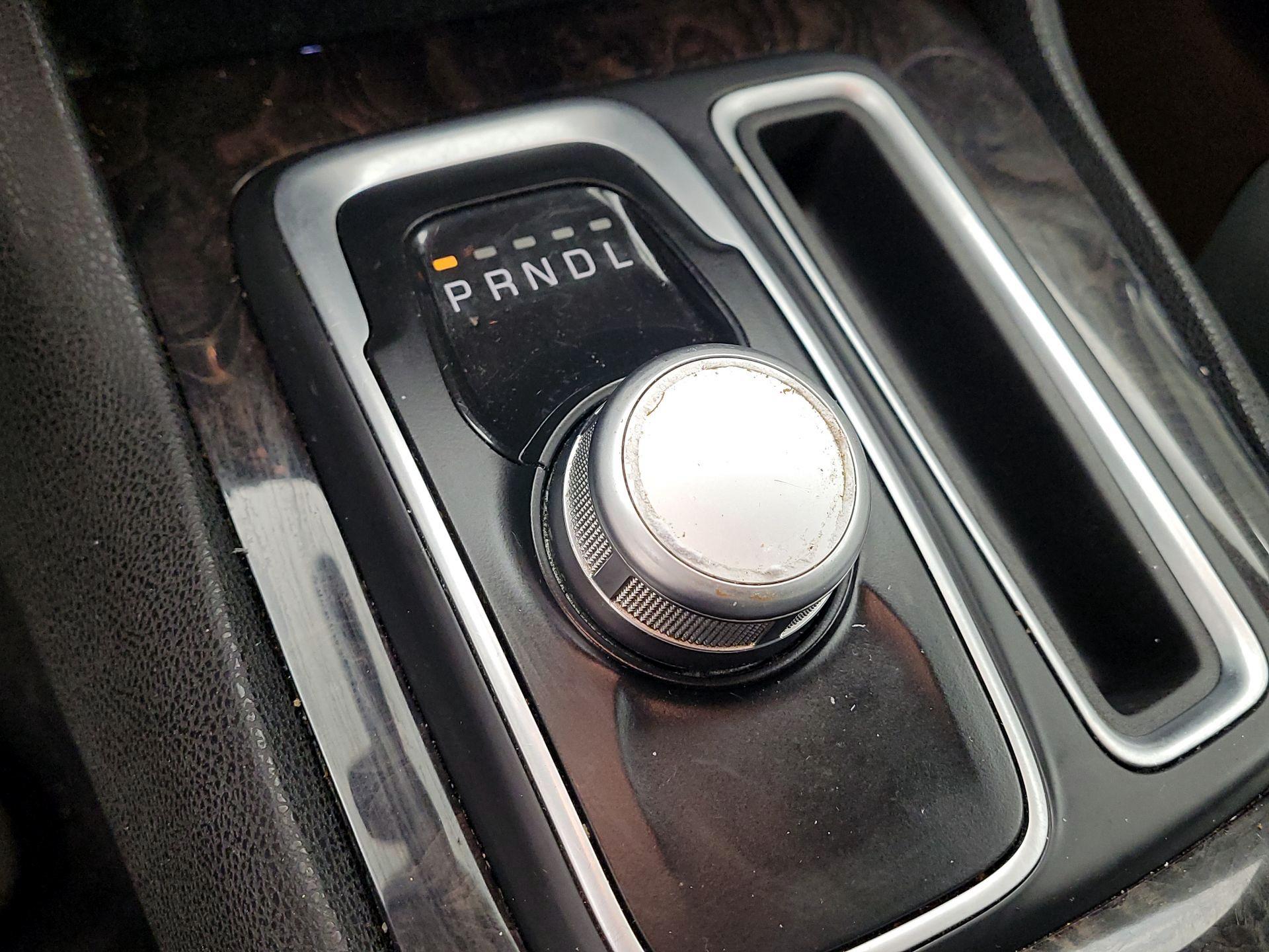 Thumbnail: 2018 Chrysler 300 - 17