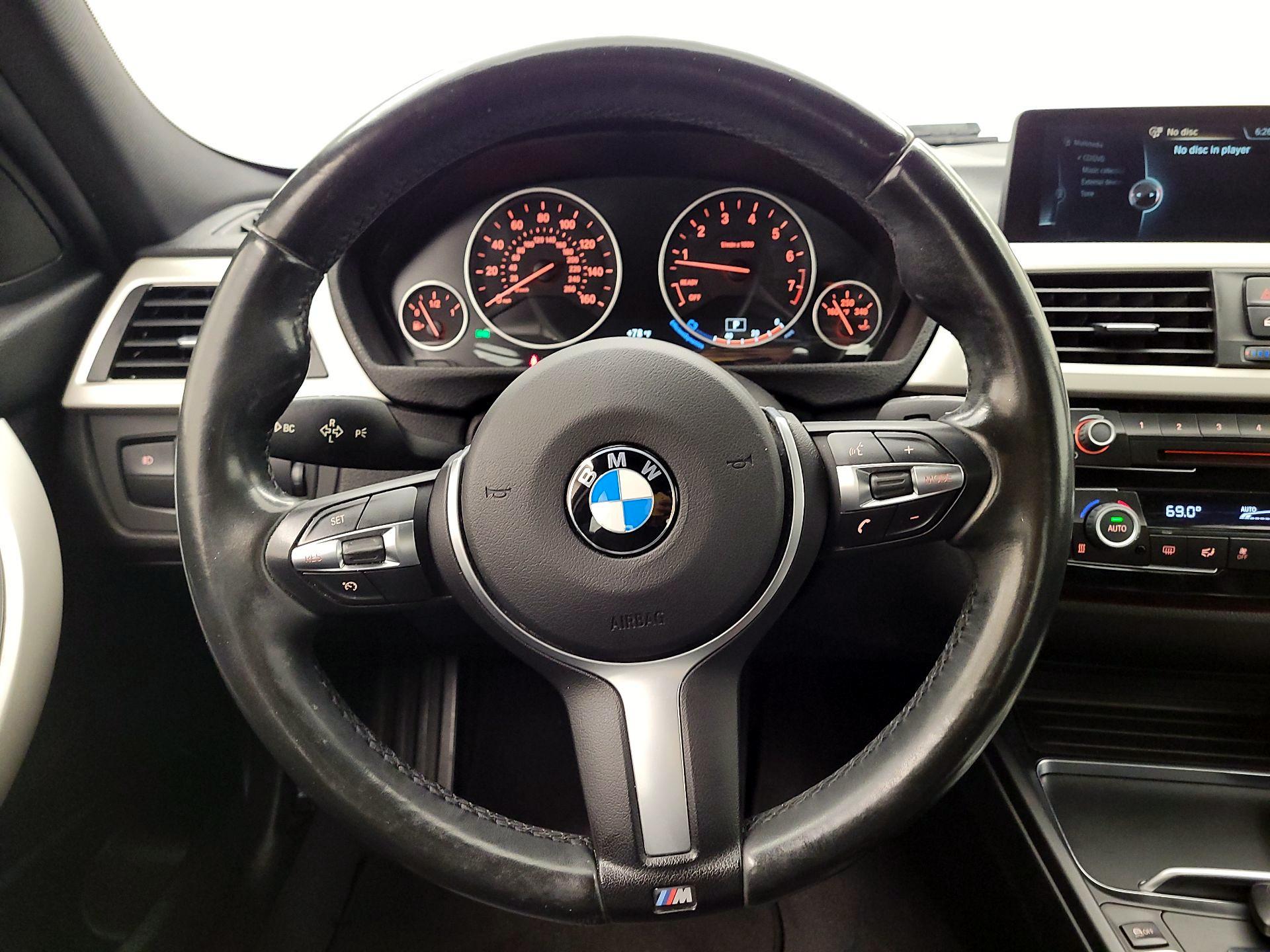 Thumbnail: 2016 BMW 3 Series - 10