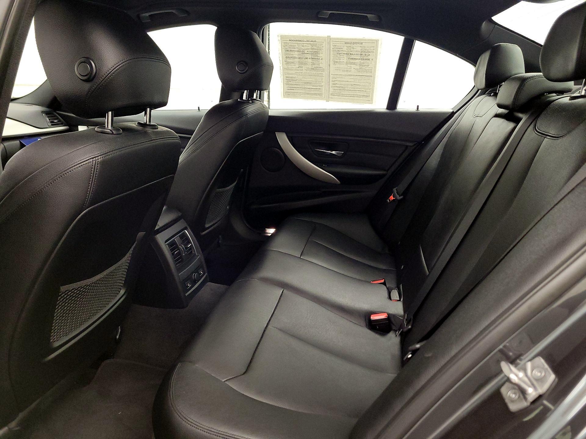 Thumbnail: 2016 BMW 3 Series - 19