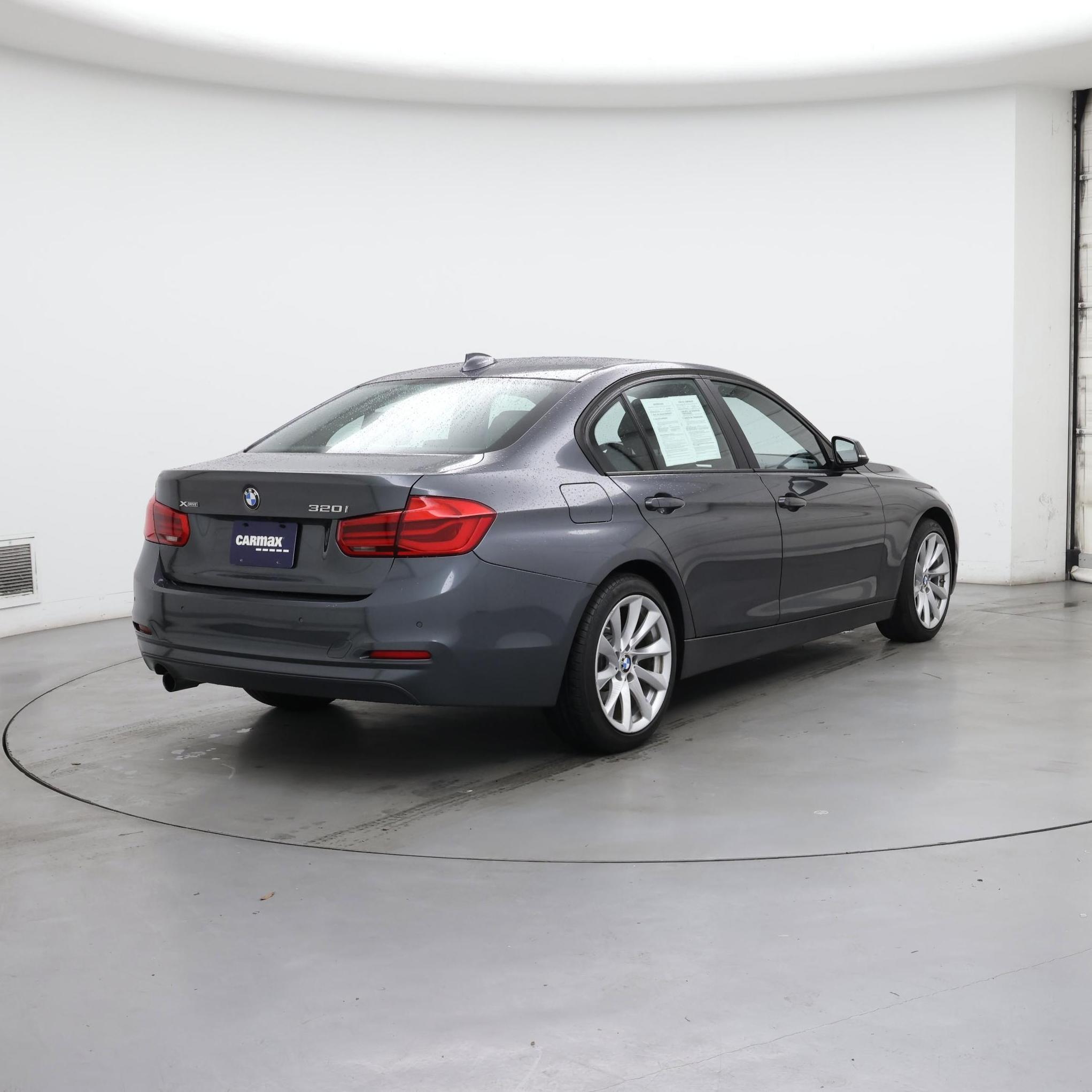 Thumbnail: 2016 BMW 3 Series - 8