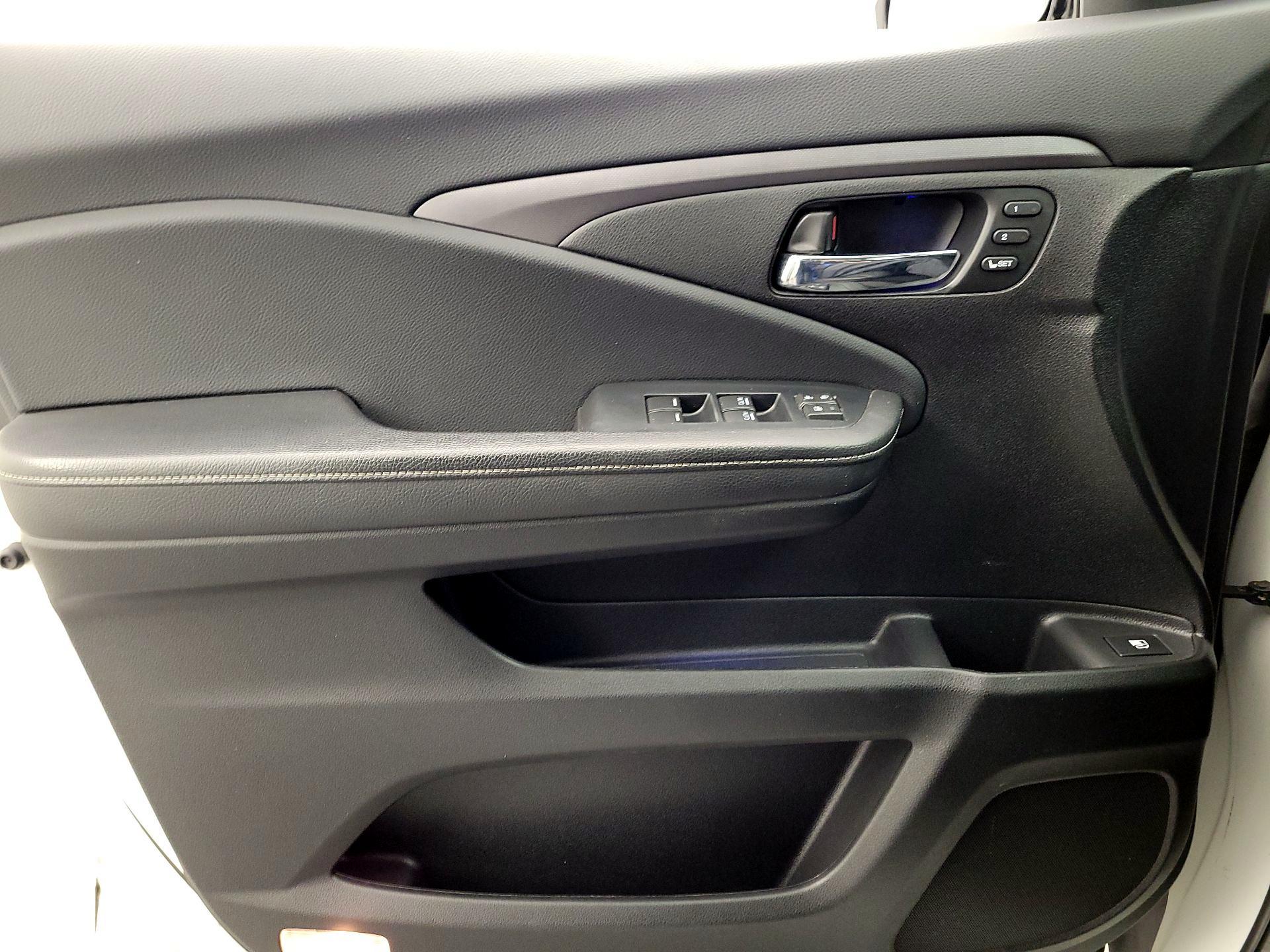 Thumbnail: 2021 Honda Ridgeline - 12