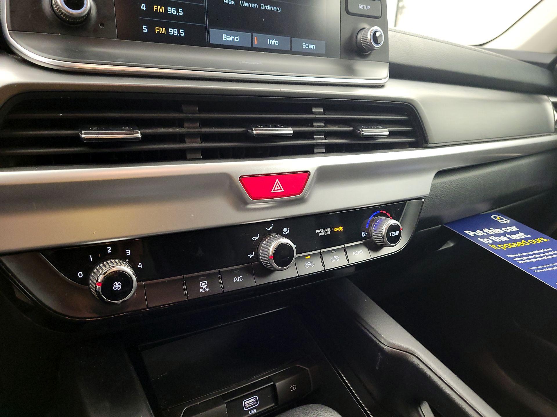 Thumbnail: 2021 Kia Telluride - 14