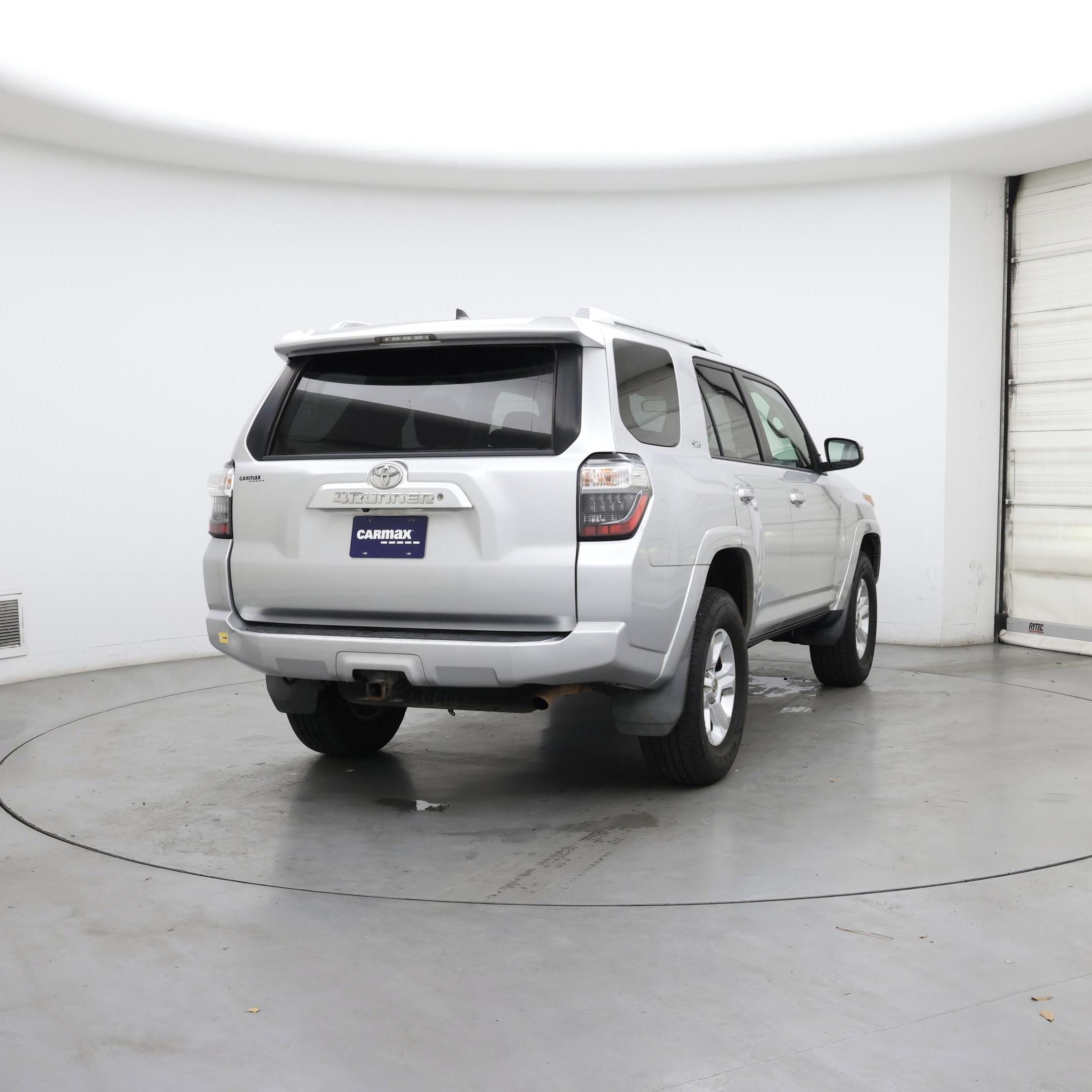 Thumbnail: 2017 Toyota 4Runner - 8