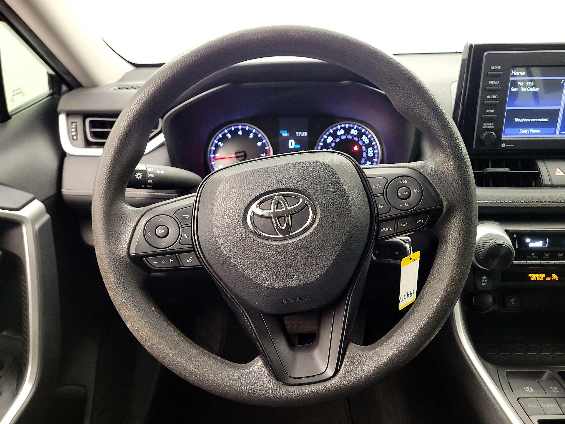 Thumbnail: 2020 Toyota RAV4 - 10