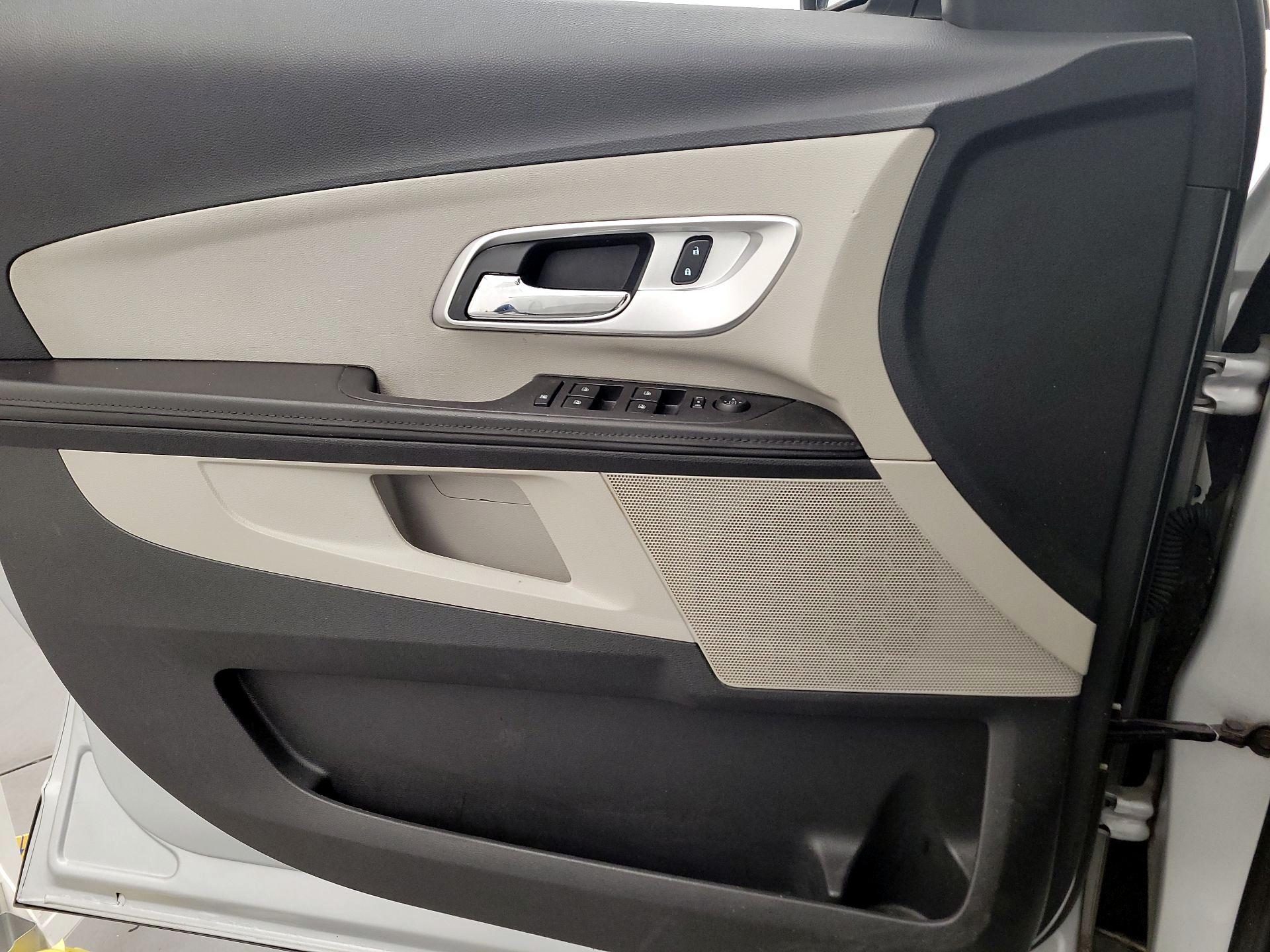 Thumbnail: 2016 Chevrolet Equinox - 12