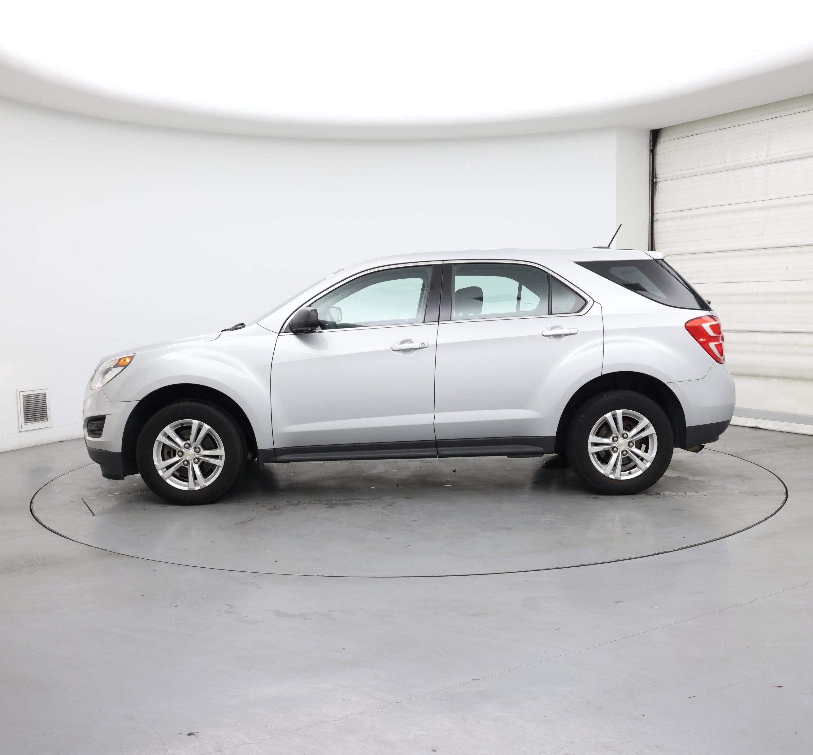 Thumbnail: 2016 Chevrolet Equinox - 3